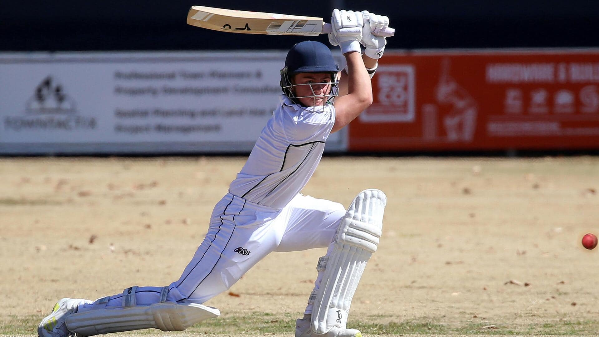 Mengapa lapangan kriket menggunakan 'Pitch' dan bukan 'Court'?