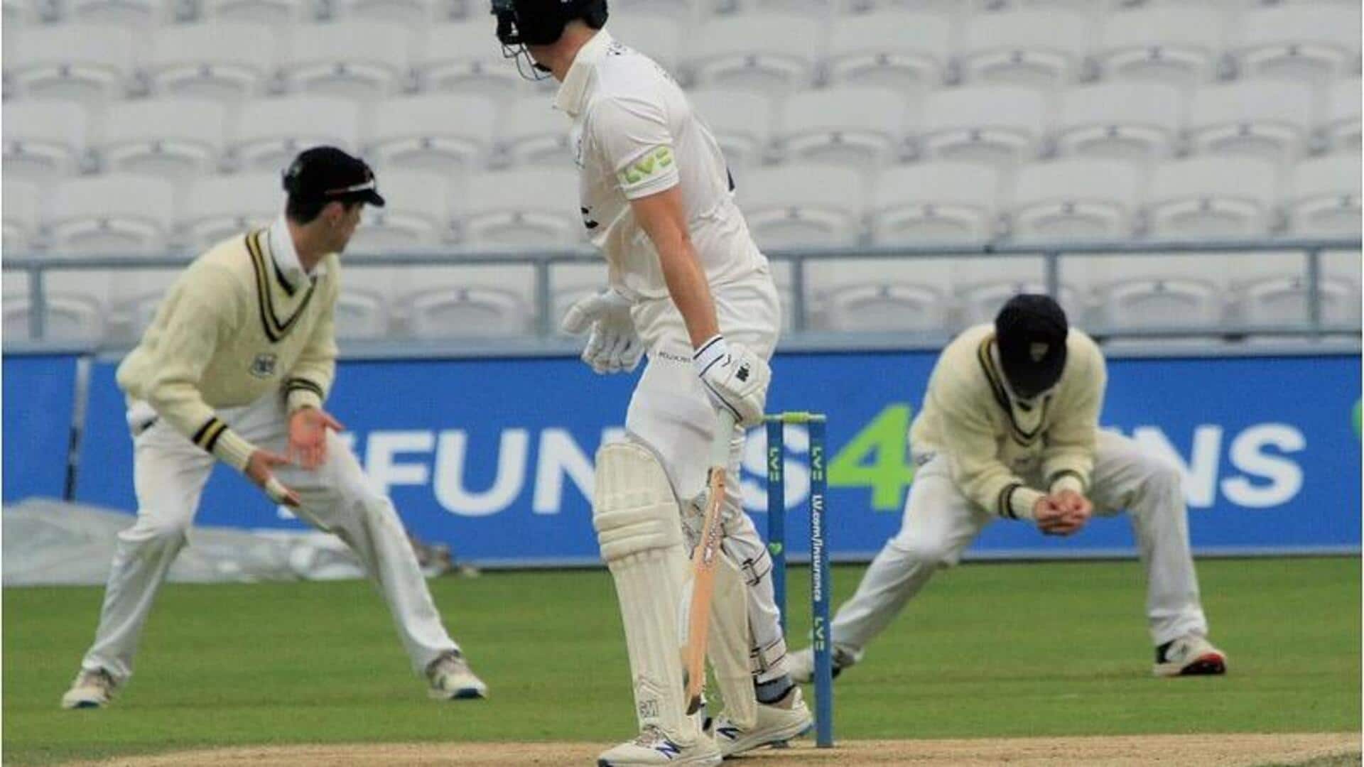 Evolusi posisi unik dalam lapangan kriket