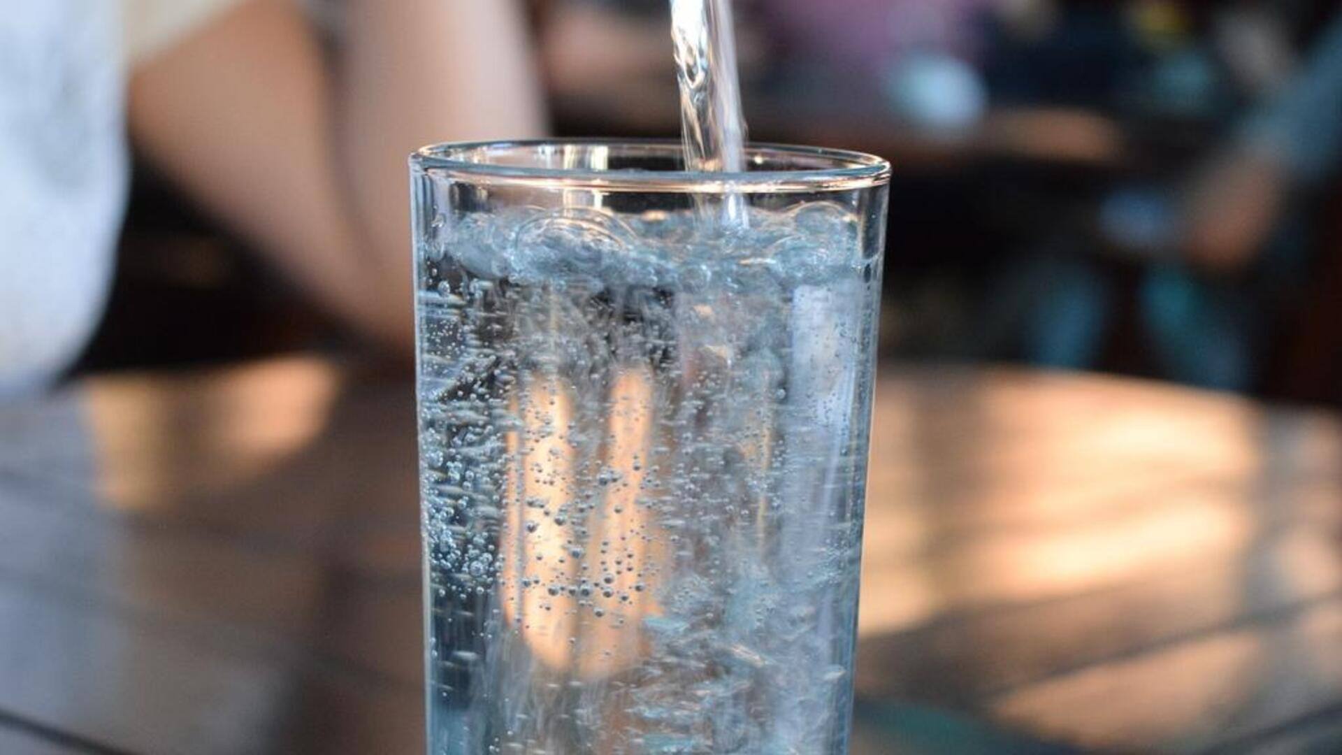 Trik sederhana ini dapat membantu Anda minum lebih banyak air putih