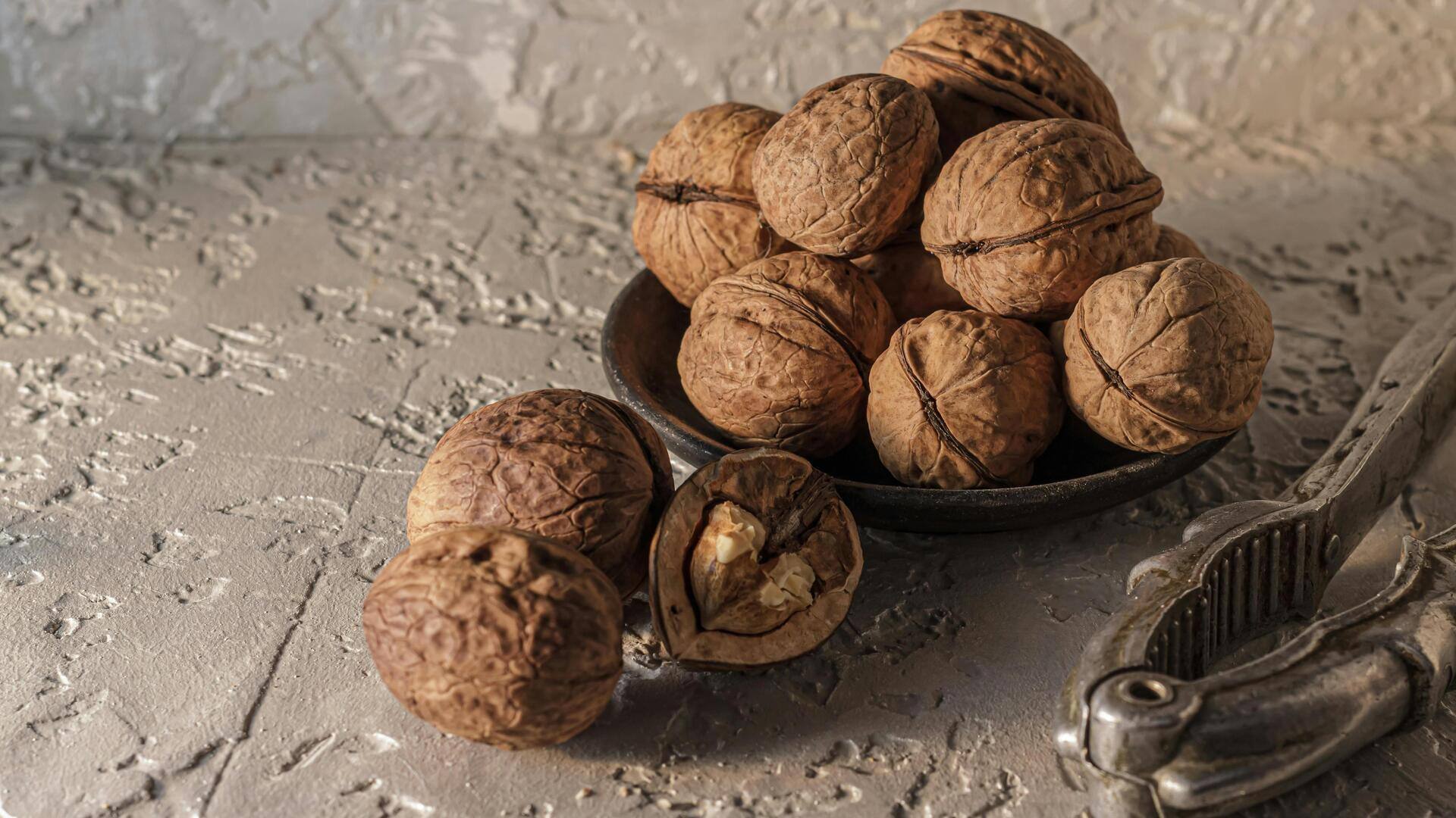 Hidangan Vegan dari Kenari yang Kaya Vitamin B Hidangan Vegan dari Kenari yang Kaya Vitamin B