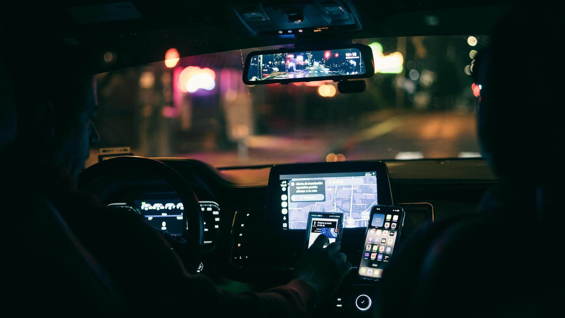 Menguasai Mengemudi Malam dengan Tips Aman Ini