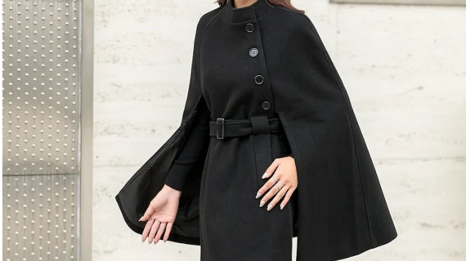 Cape untuk hari berangin: Elegan dan nyaman