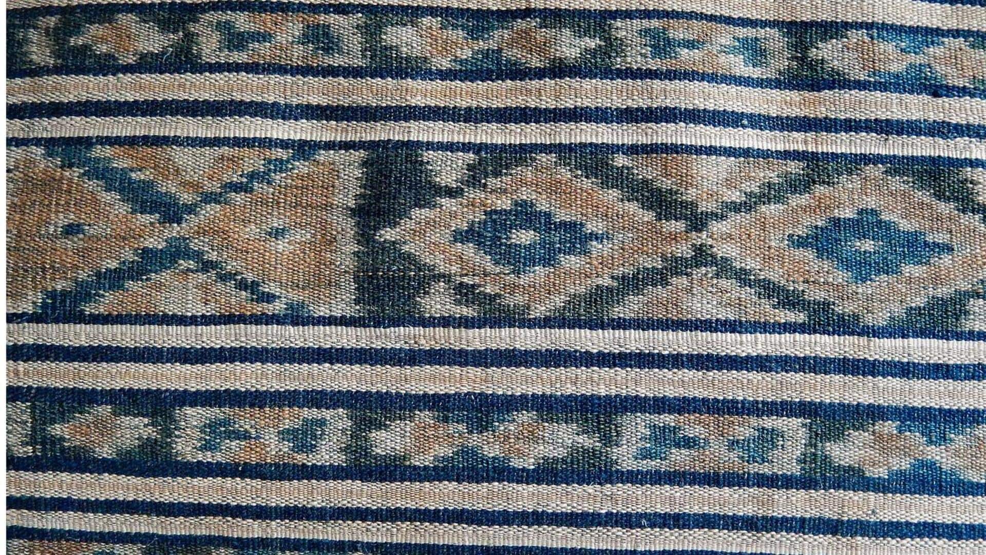 Menelusuri Teknik Ikat Rumit: Tenunan Unik dalam Mode Modern Menelusuri Teknik Ikat Rumit: Tenunan Unik dalam Mode Modern