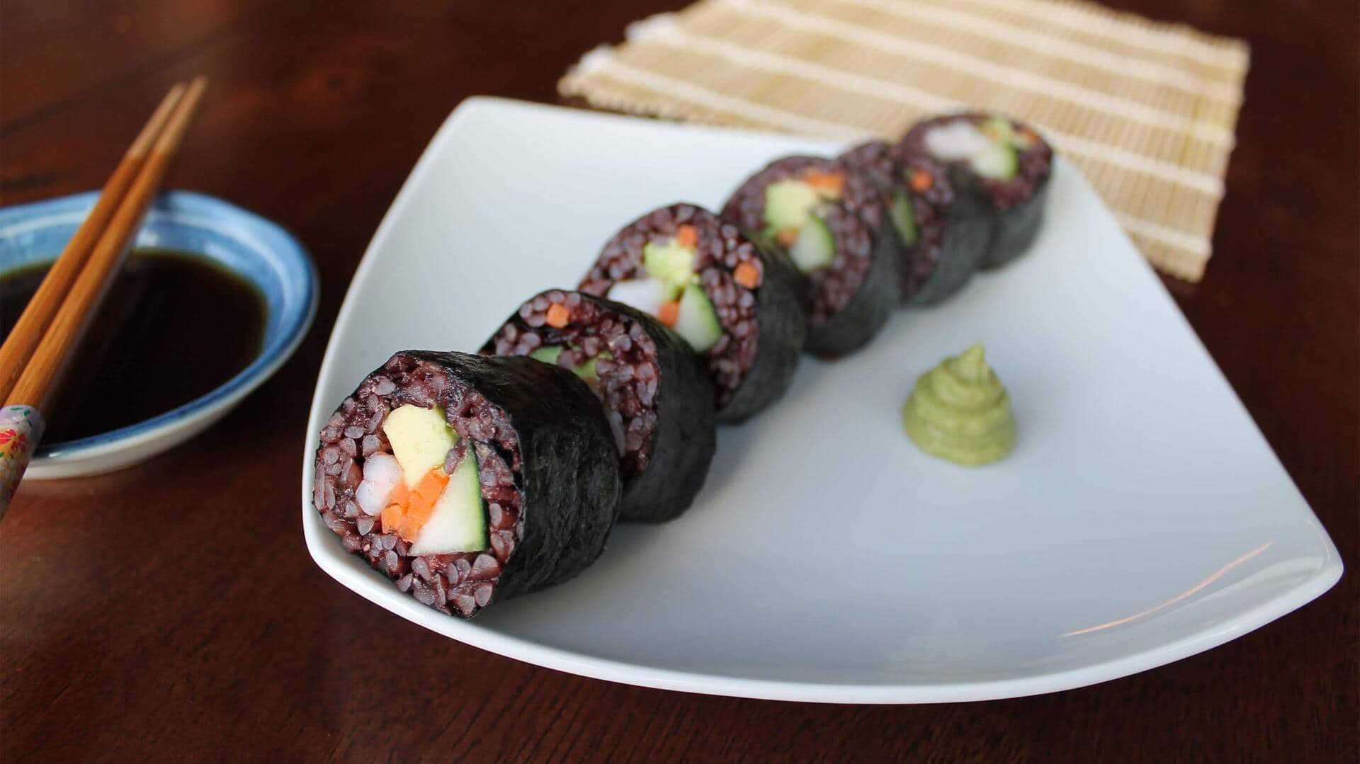 Lima Penggunaan Mengejutkan Beras Merah dalam Hidangan Restoran