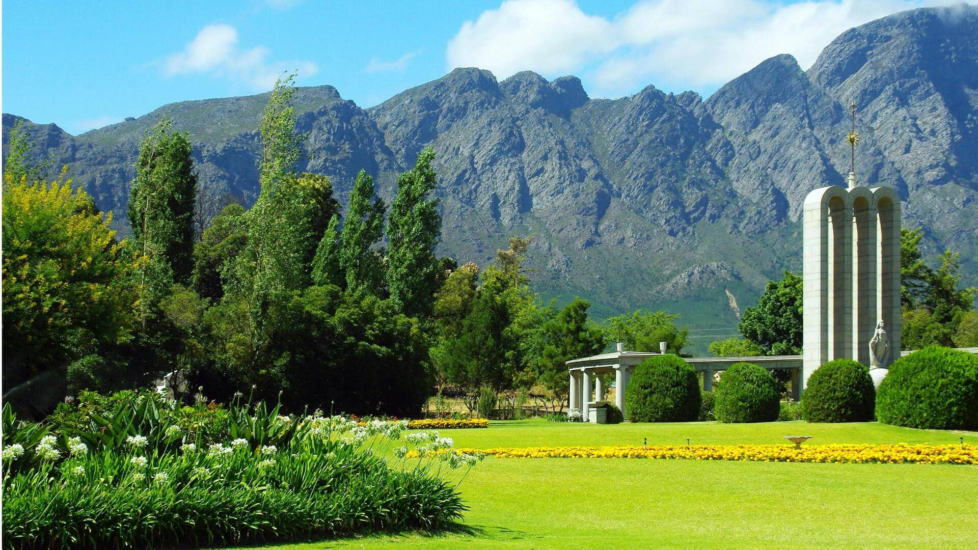 Jelajahi Keindahan Kebun Anggur Franschhoek, Afrika Selatan