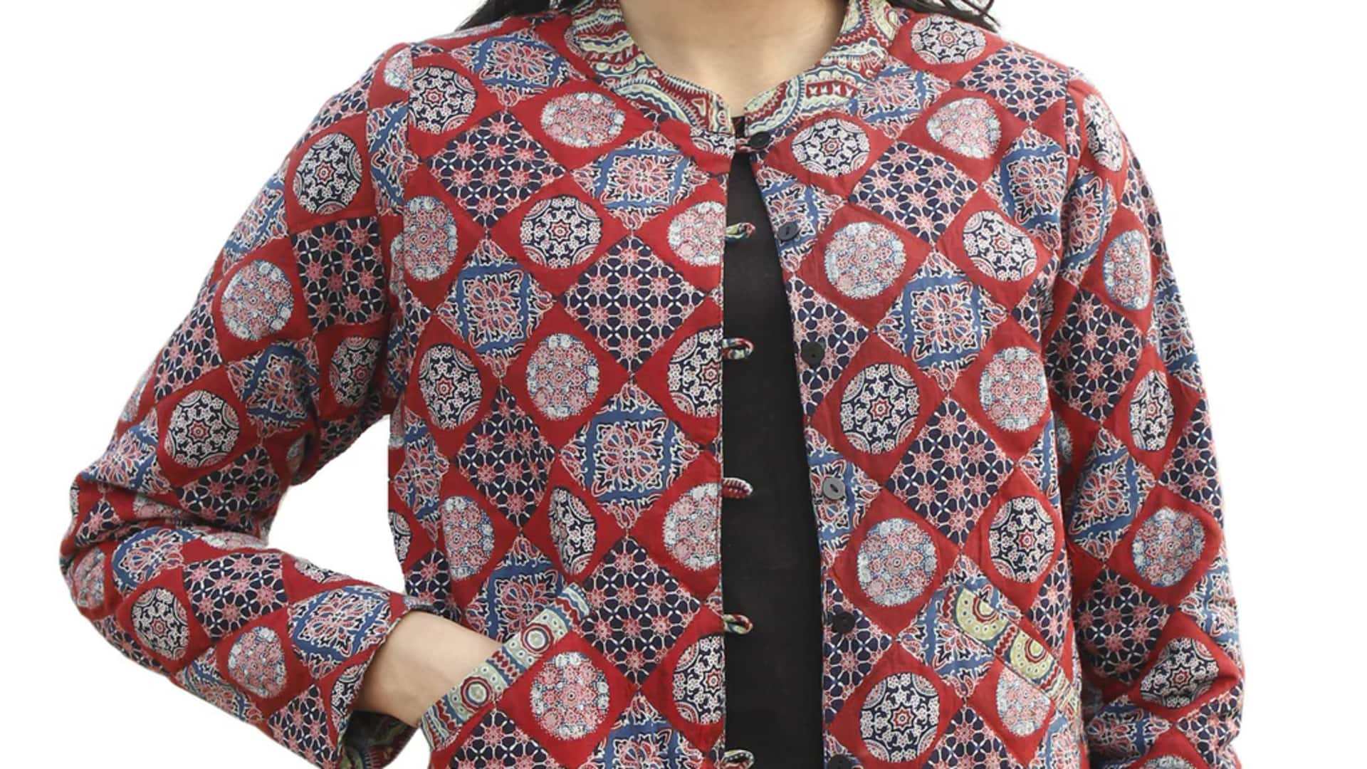 Jaket cetak blok menyegarkan koleksi musim semi