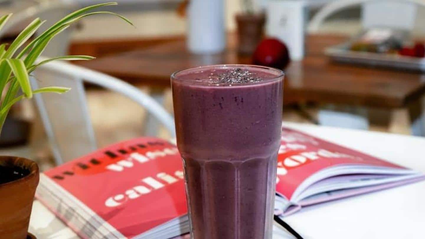 Smoothie adonan kue coklat Smoothie adonan kue coklat