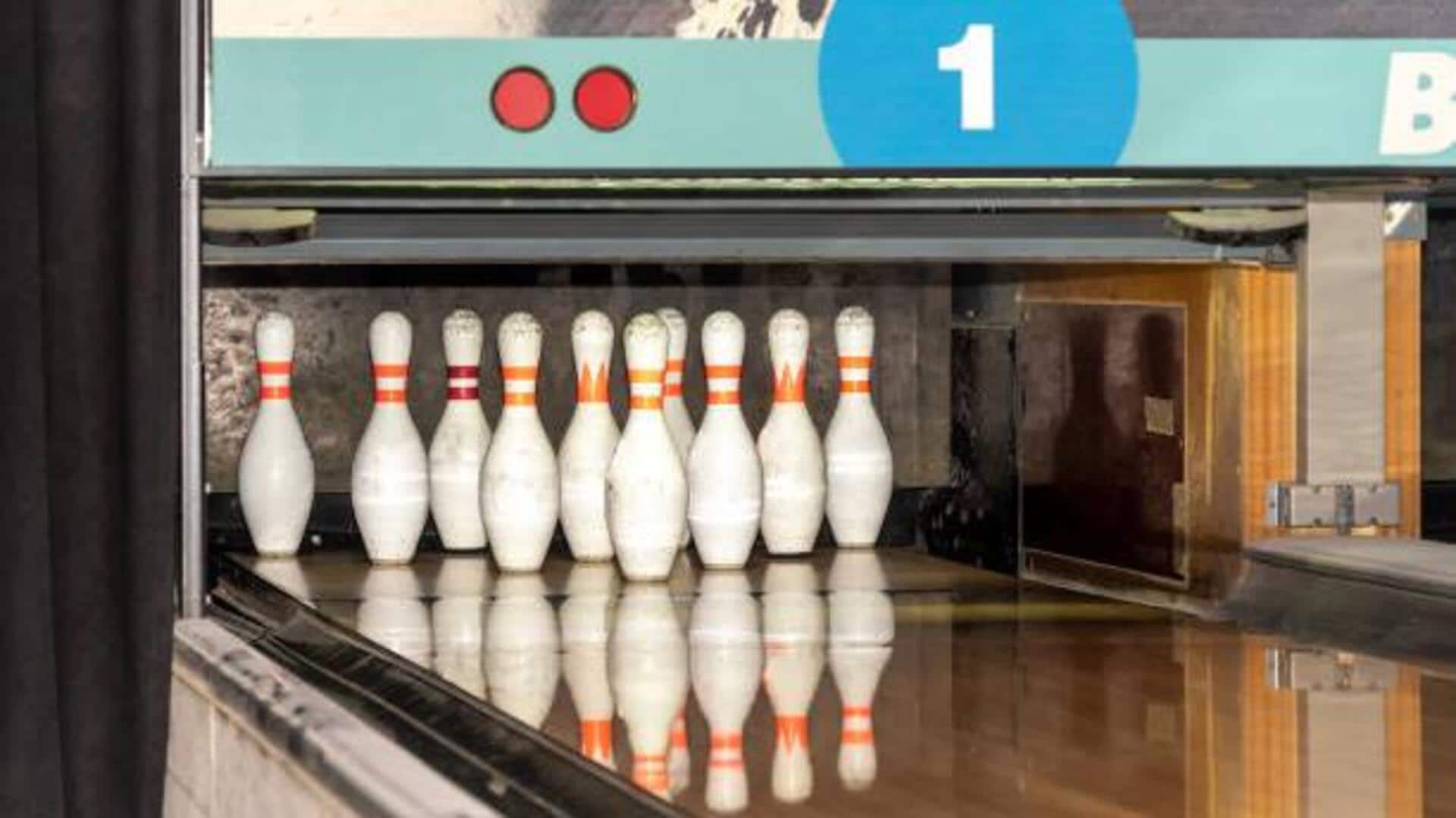 Mengapa pin bowling memiliki berat dan keseimbangan tertentu?