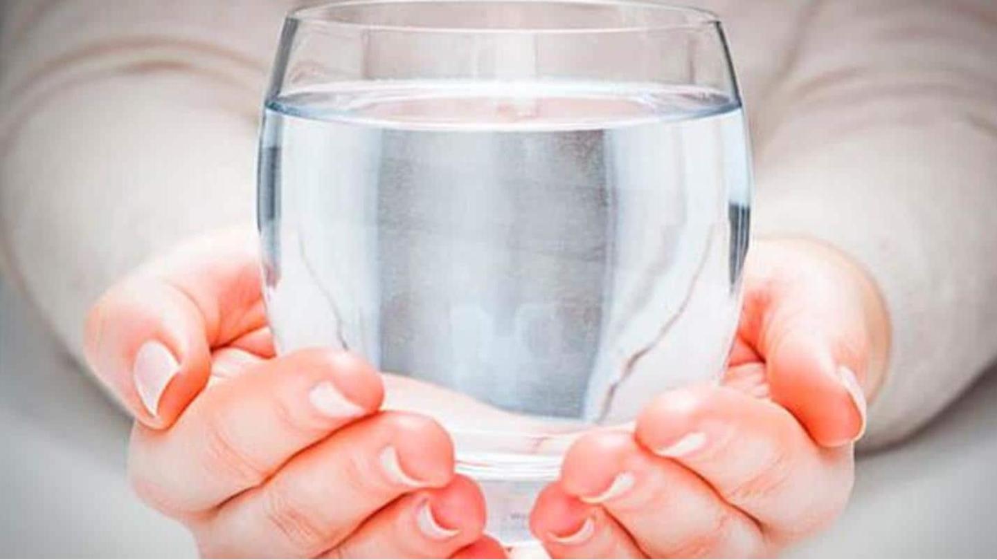 Apakah air alkali baik untuk Anda? Manfaat dan efek sampingnya
