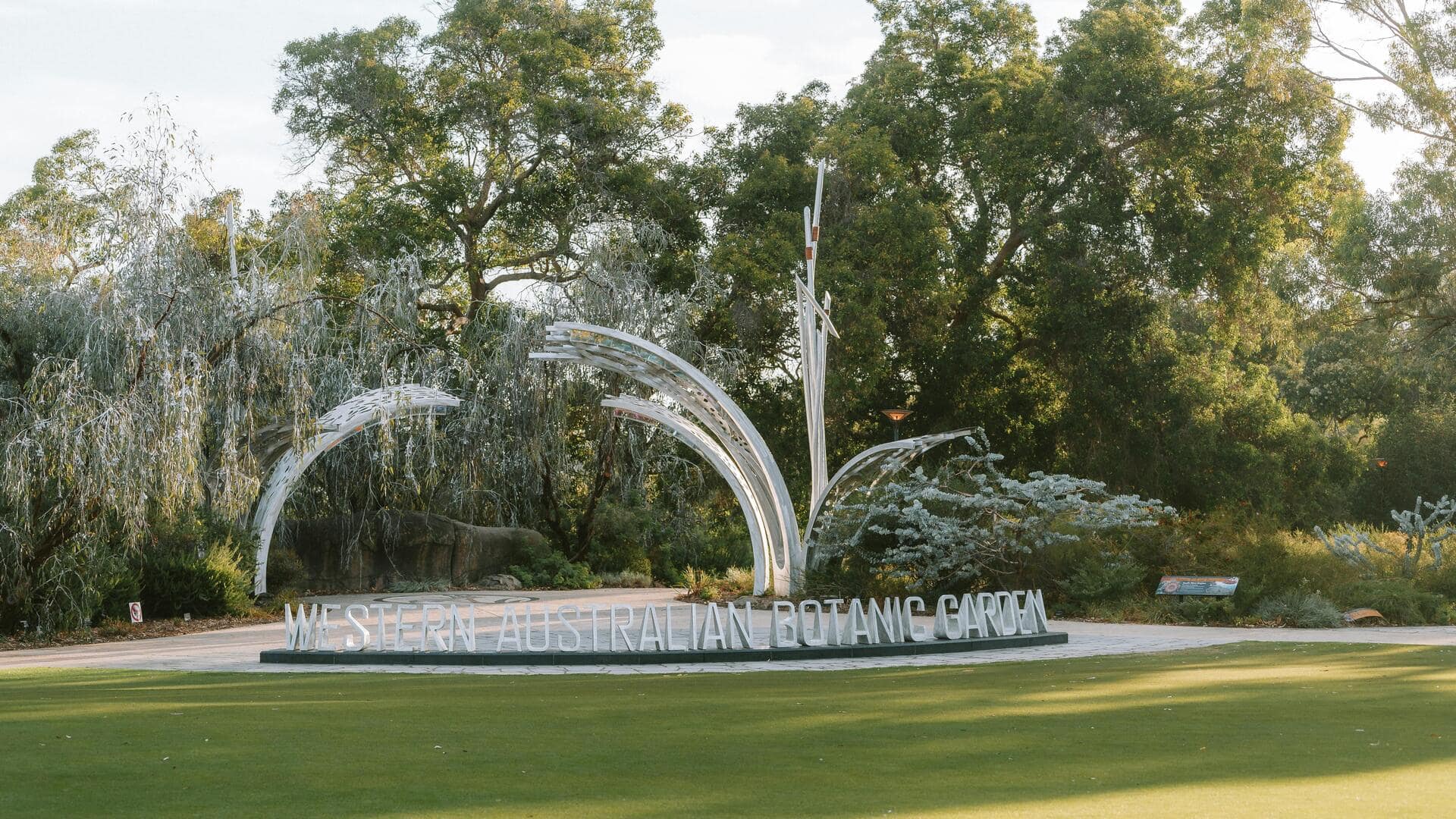 Menikmati Jalur Alam yang Tenang di Perth