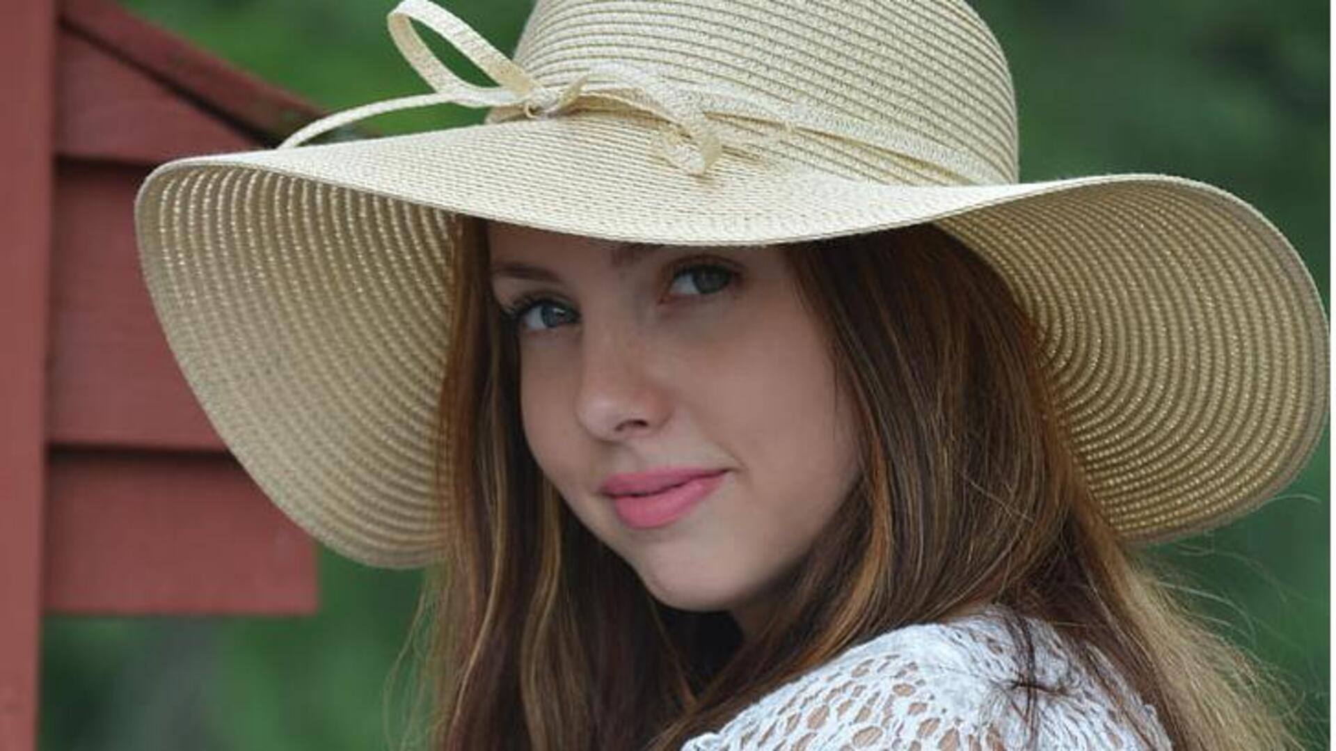 Elegansi abadi: Tingkatkan gaya dengan topi unik hari ini