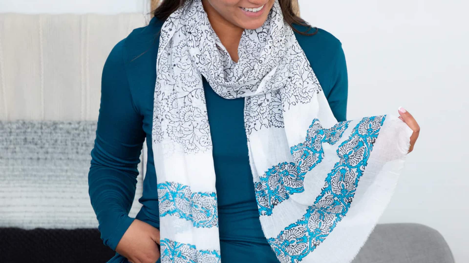 Syal cetak blok buatan tangan untuk gaya musim semi