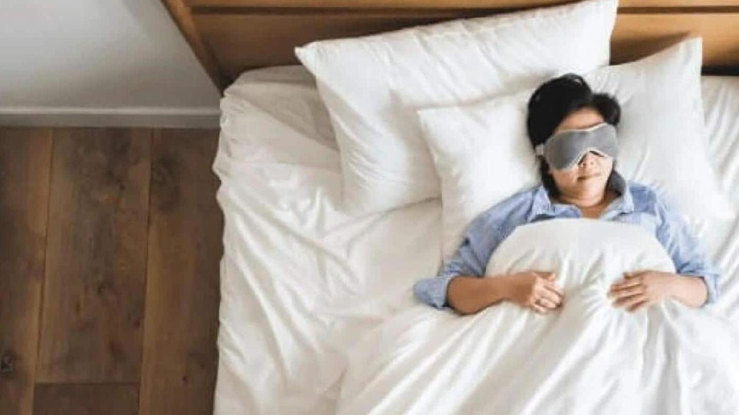 Beginilah cara posisi tidur merusak kulit Anda