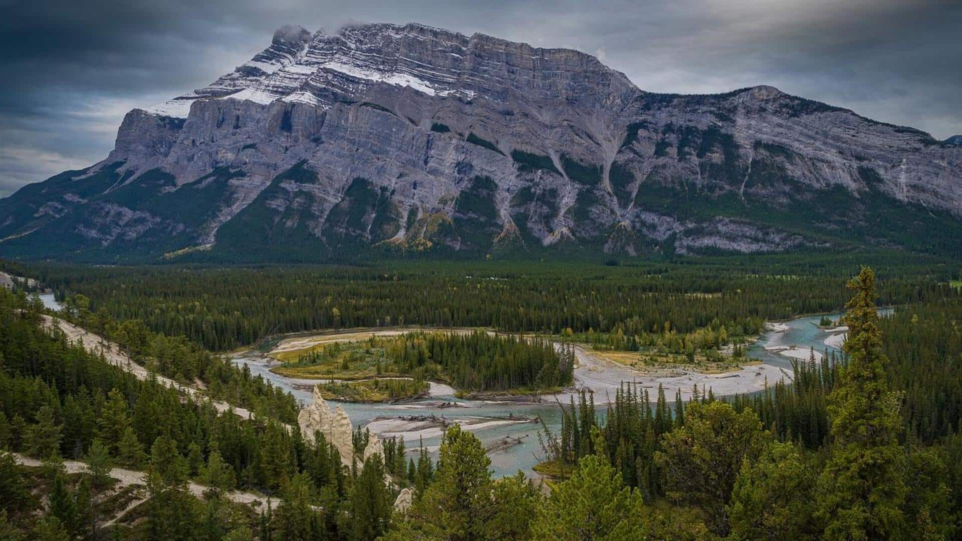 Menjelajahi keindahan Taman Nasional Banff, Kanada