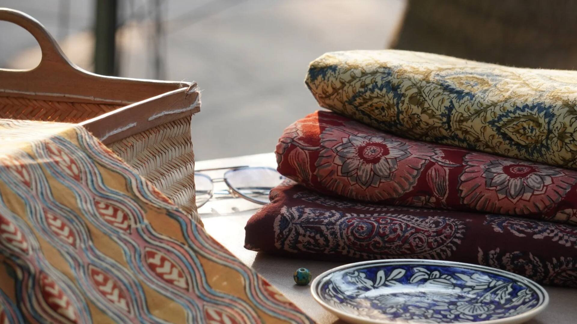 Kalamkari: Seni tekstil yang mengubah mode India abadi