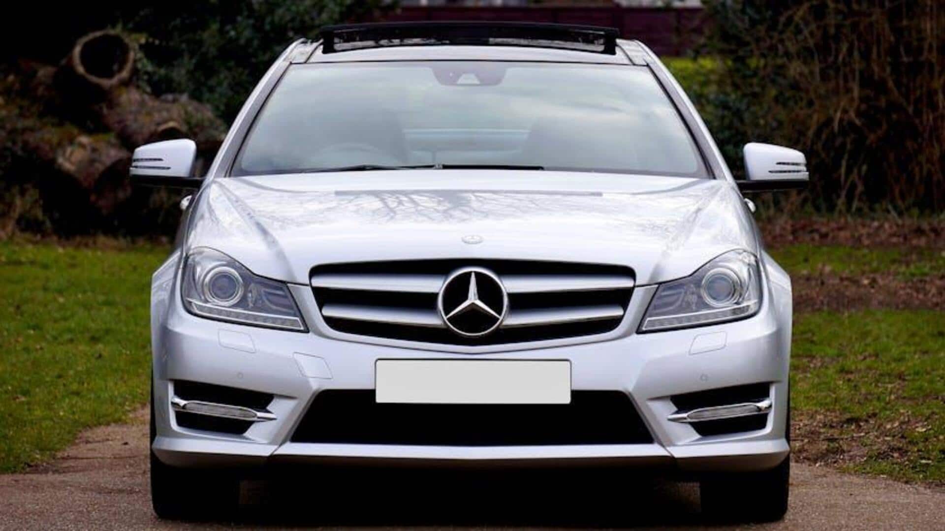 Tips Membersihkan Mobil agar Tetap Berkilau