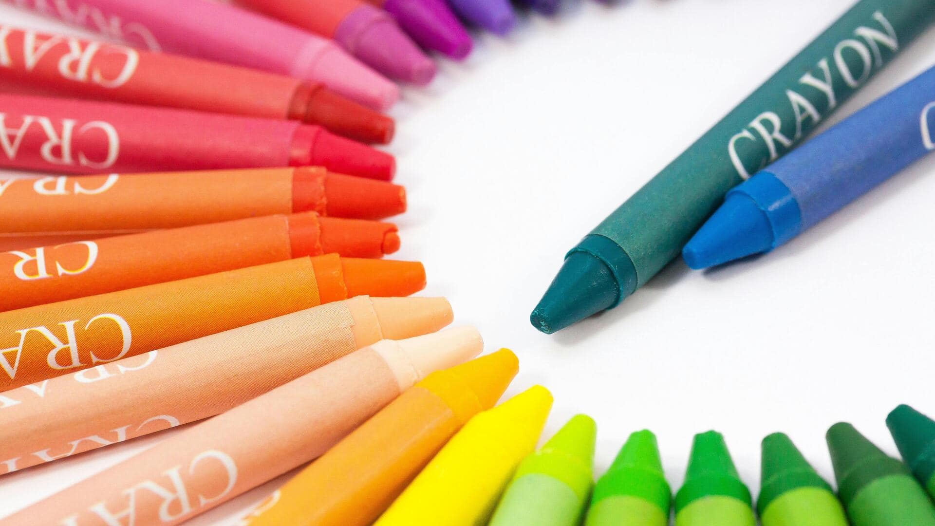 Cara cepat menghapus noda krayon dari dinding dengan pasta gigi