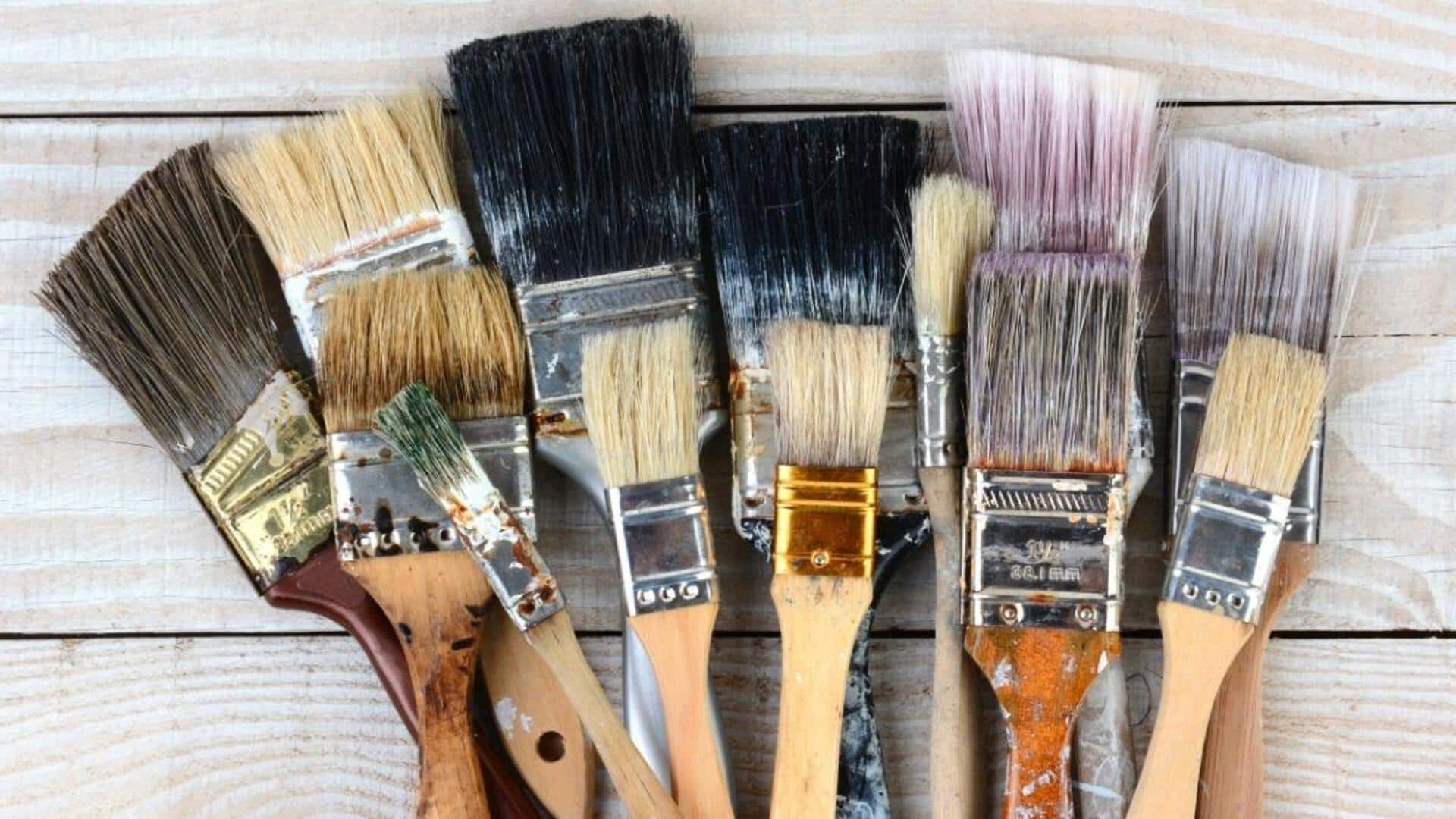 Lima Cara Kreatif Menggunakan Kuas Cat Bekas untuk Dekorasi