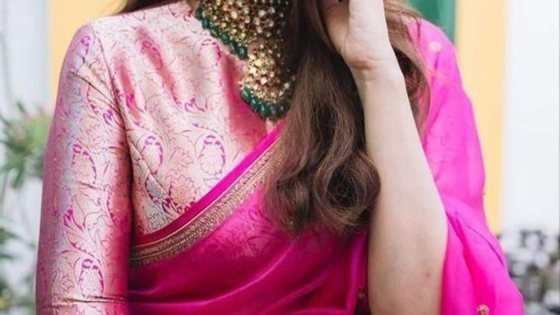 Blus brokat: Elegansi abadi untuk gaya saree modern