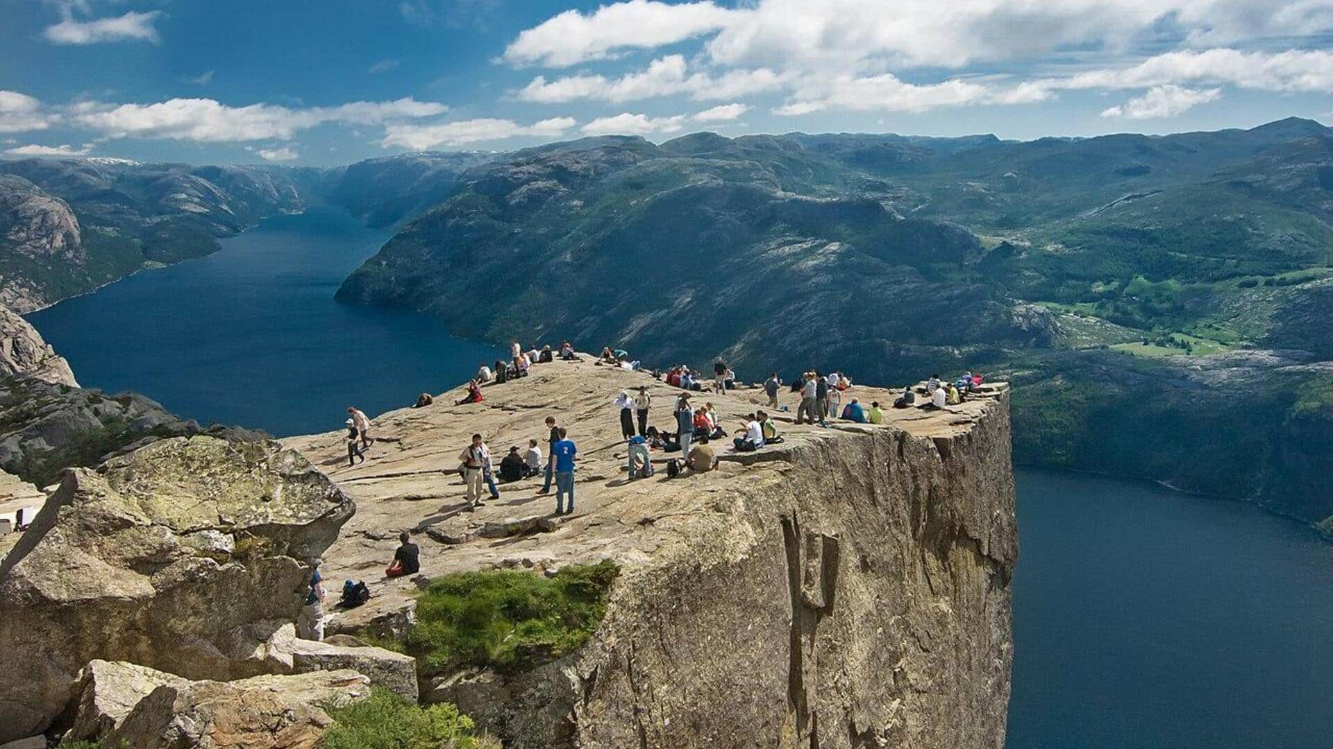 Mengagumi Keindahan Fjord-Fjord di Norwegia