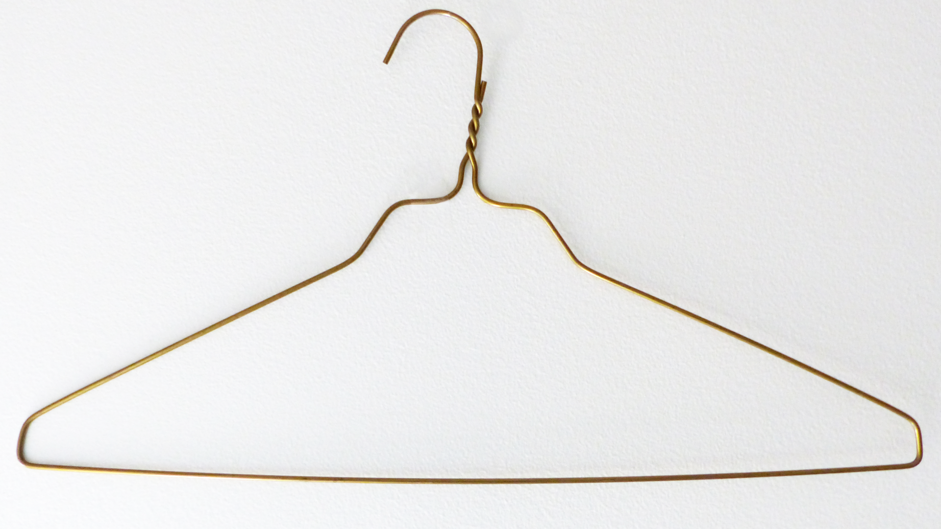 Gantungan kawat: Lima kegunaan tak terduga di rumah