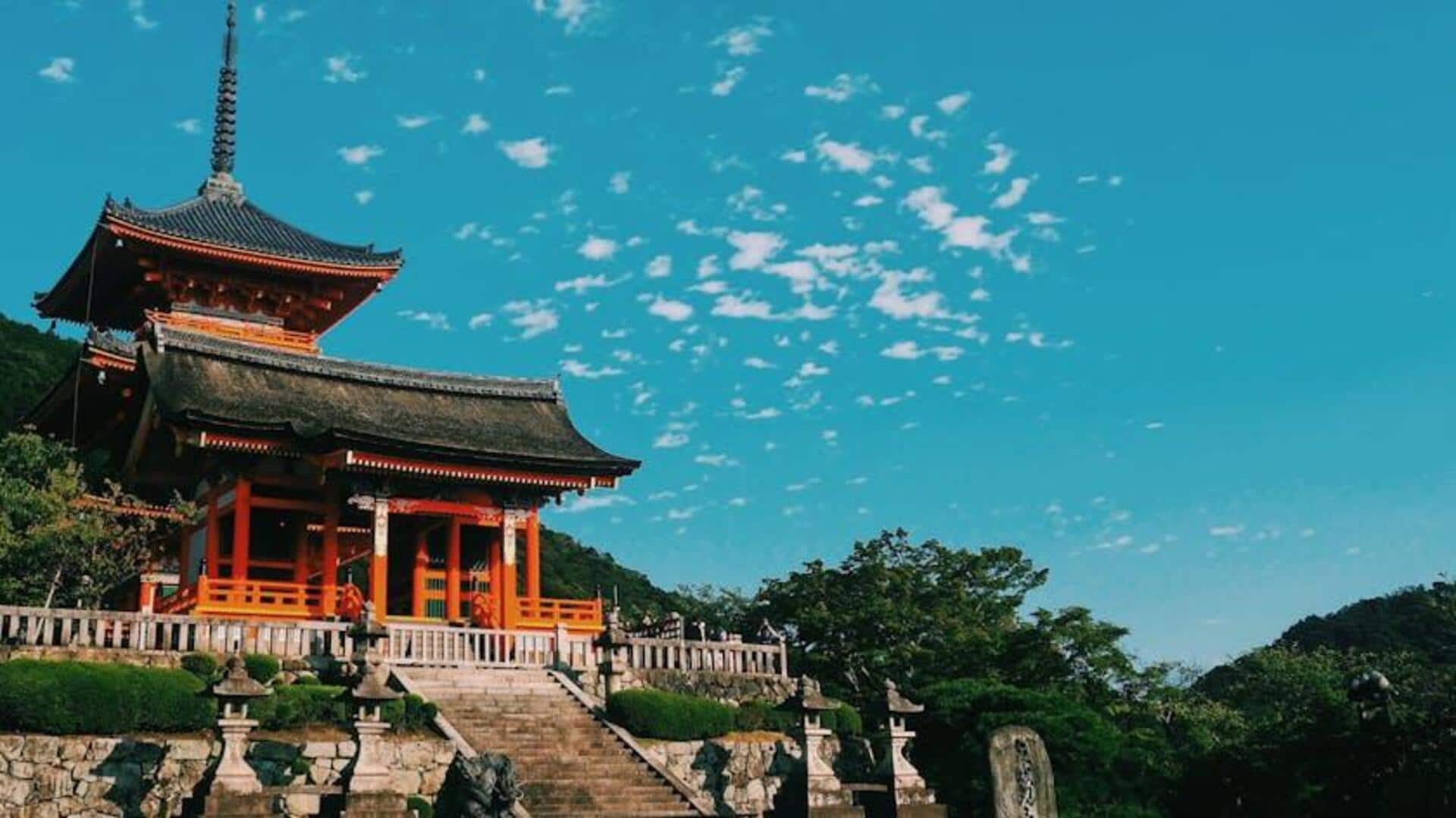 Menemukan Kedamaian di Kuil-kuil Zen Kyoto yang Jarang Dikunjungi Turis Menemukan Kedamaian di Kuil-kuil Zen Kyoto yang Jarang Dikunjungi Turis