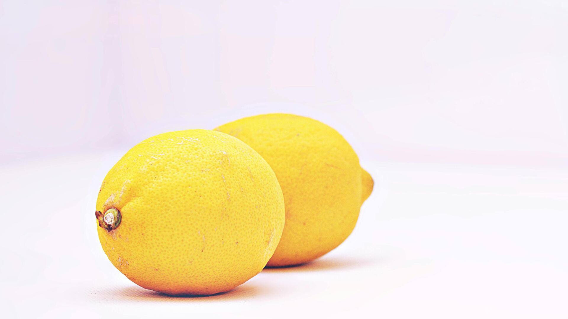 Hentikan noda sabun dengan pembersih alami ini