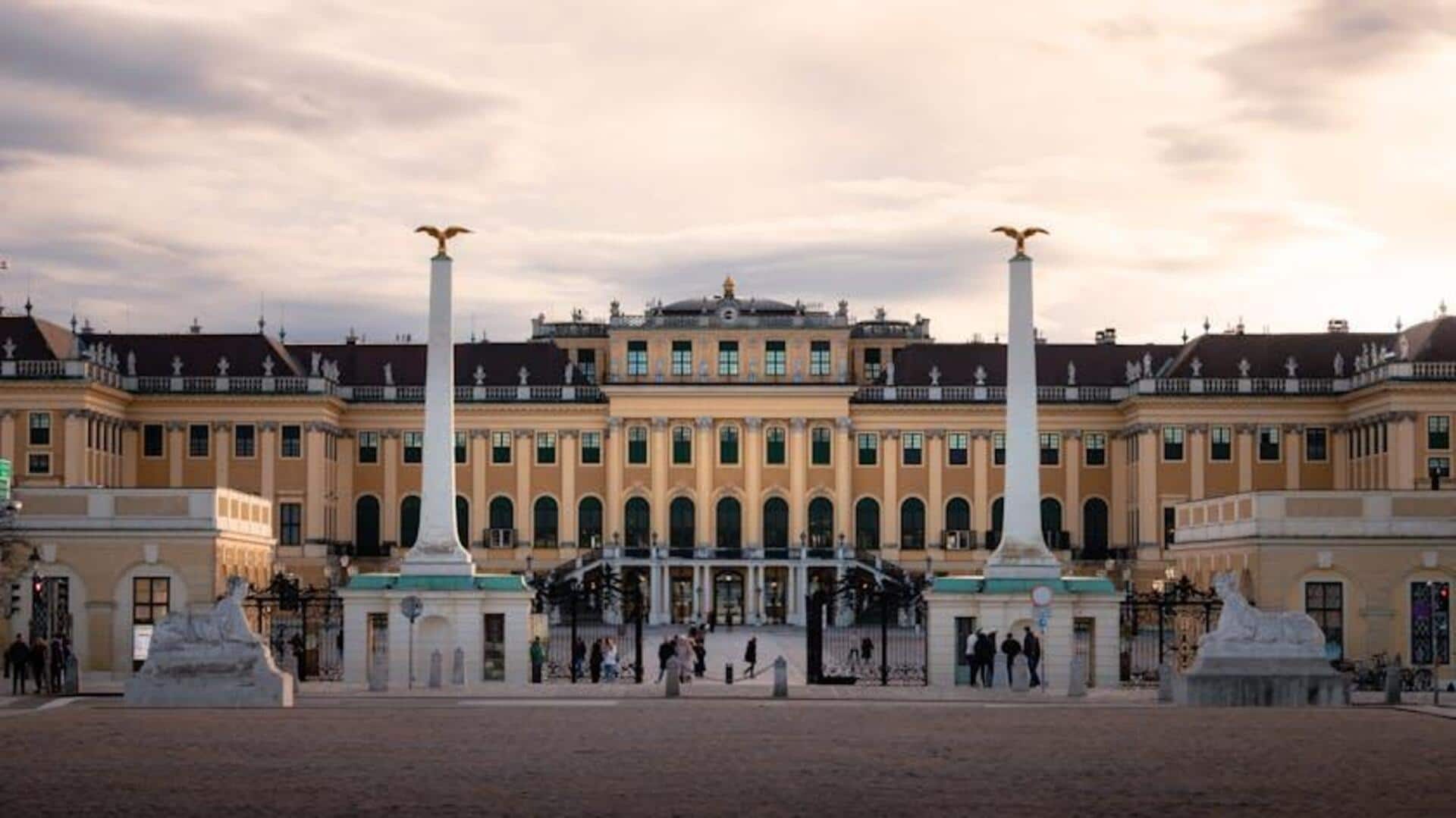 Menemukan Kedai Kopi Tersembunyi dan Arsitektur Megah di Wina