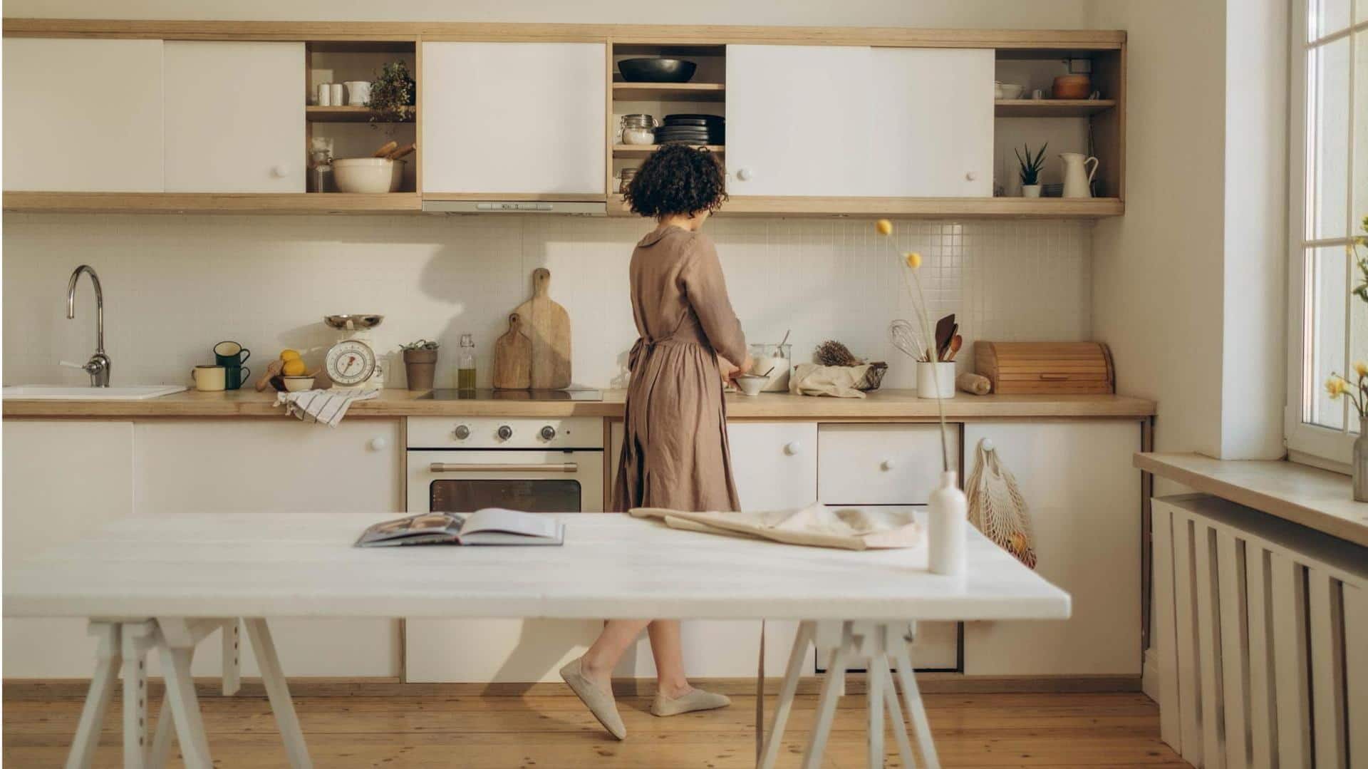 Cobalah desain dapur minimalis khas Skandinavia ini