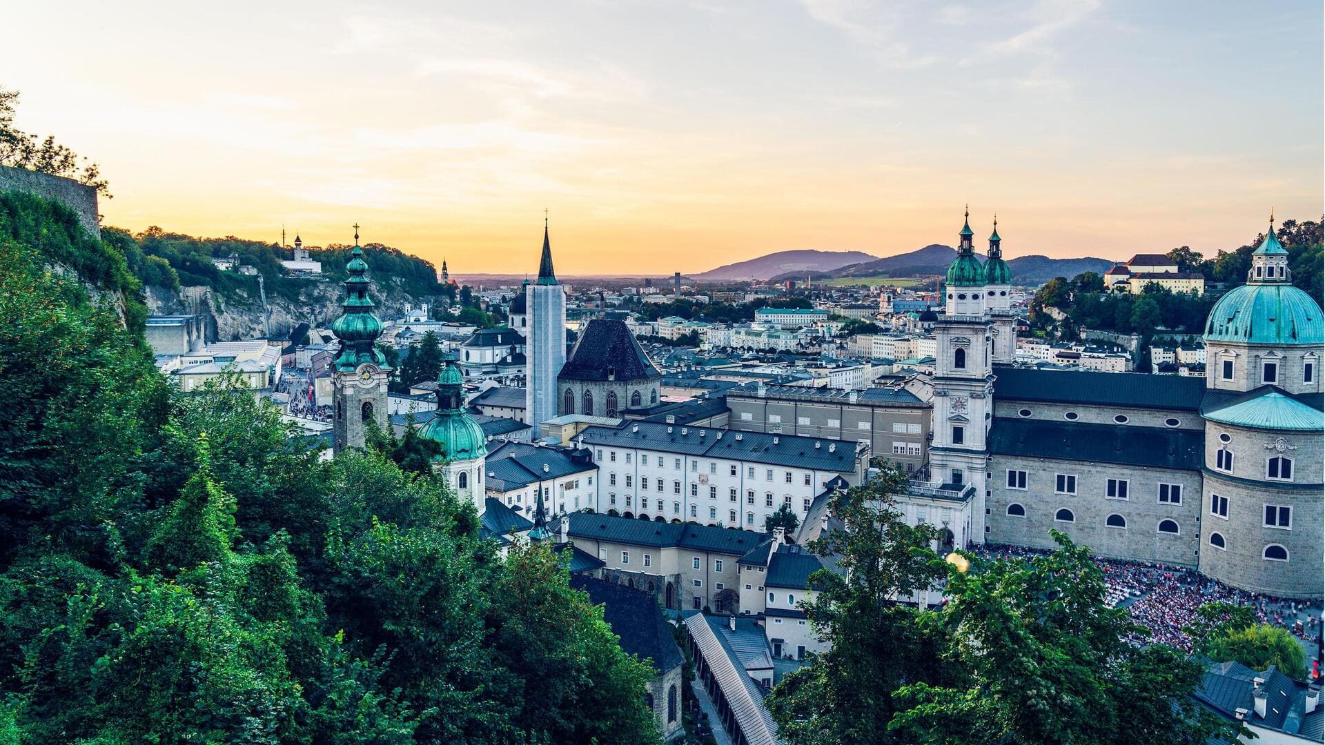 Menikmati Pemandangan Matahari Terbit di Salzburg