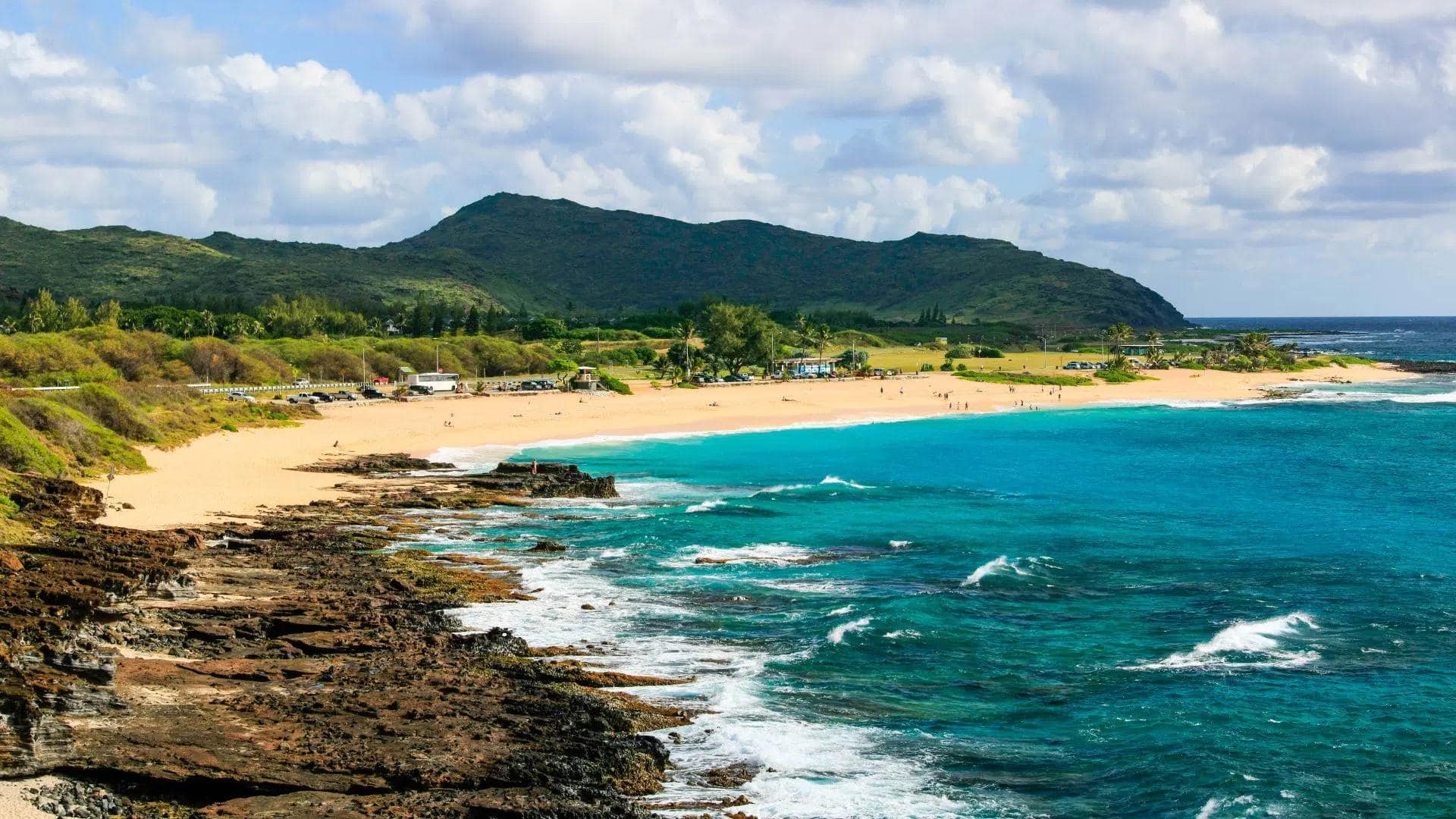 Lima Pantai Yang Menakjubkan Di Honolulu