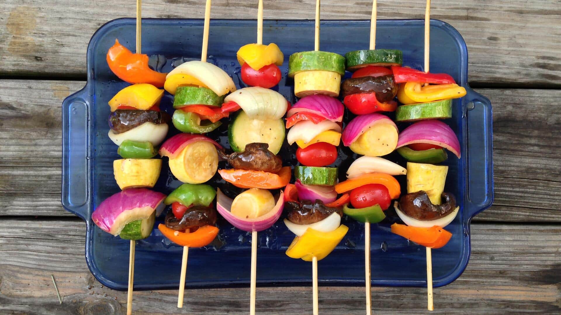 Sate sayuran berwarna-warni: Lima resep menggugah selera Sate sayuran berwarna-warni: Lima resep menggugah selera
