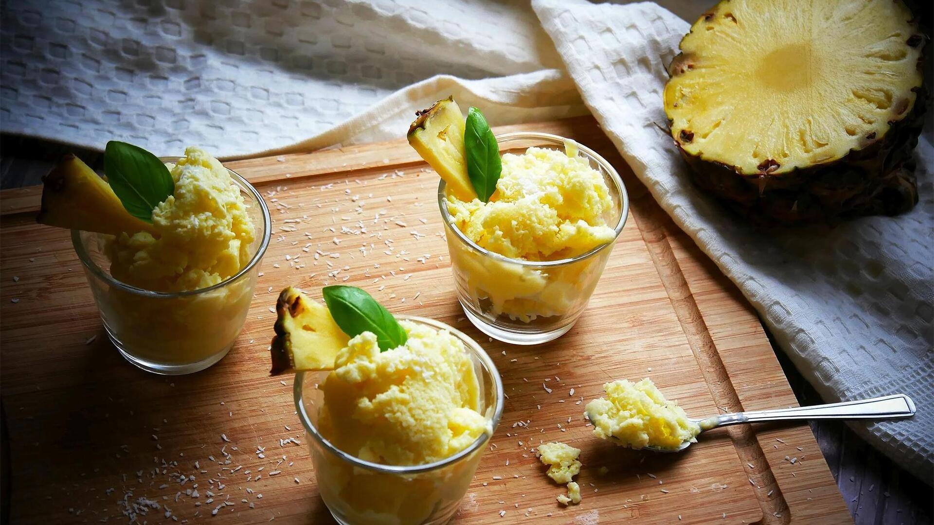 Hidangan Penutup Vegan Kreatif dengan Bahan Dasar Buah Tropis Hidangan Penutup Vegan Kreatif dengan Bahan Dasar Buah Tropis