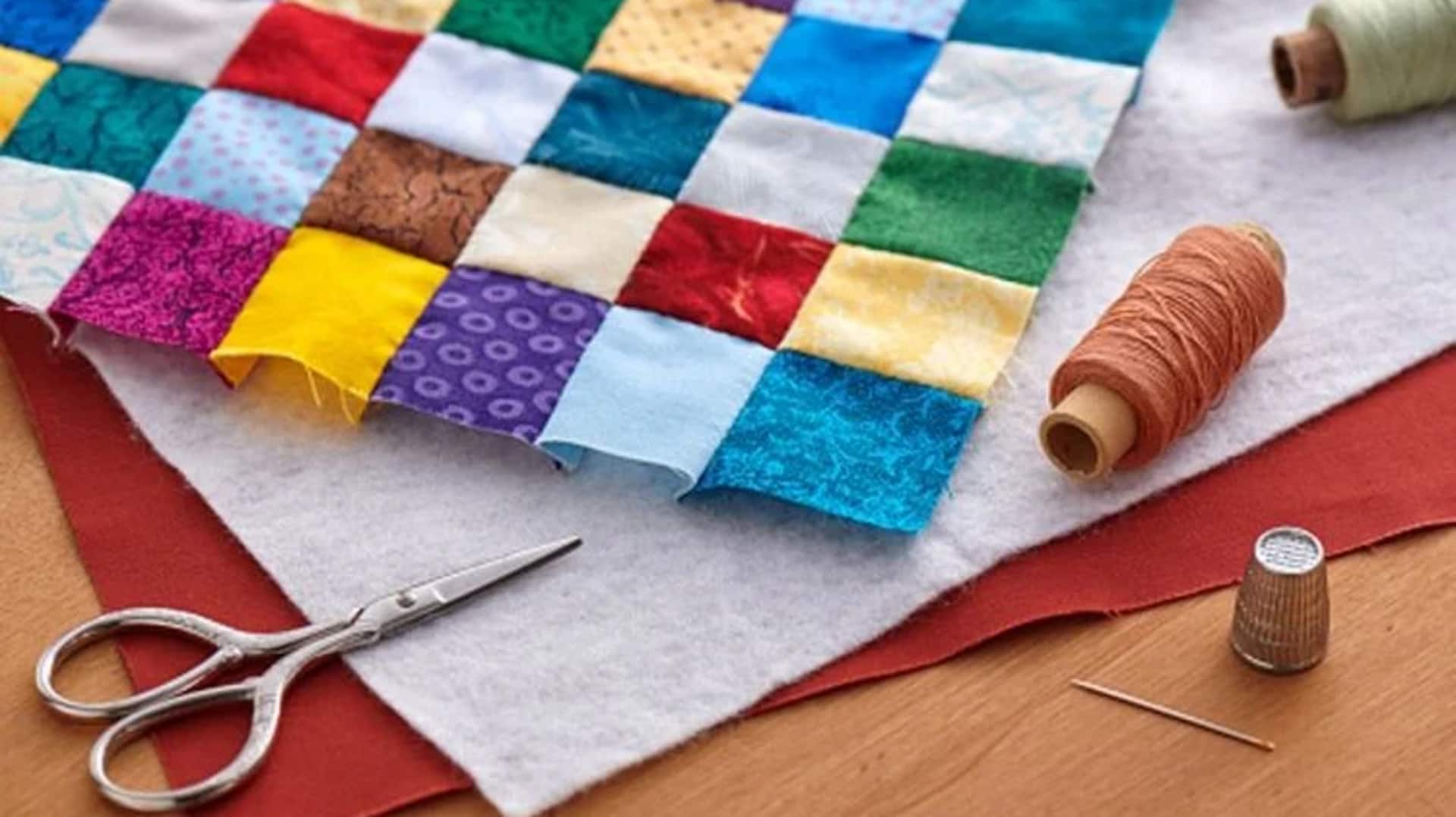 Fesyen upcycle dengan kain perca batik Indonesia