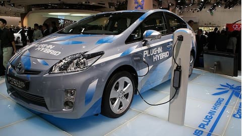 Jajaran Mobil Hybrid Terjangkau dengan Fitur-Fitur Mewah