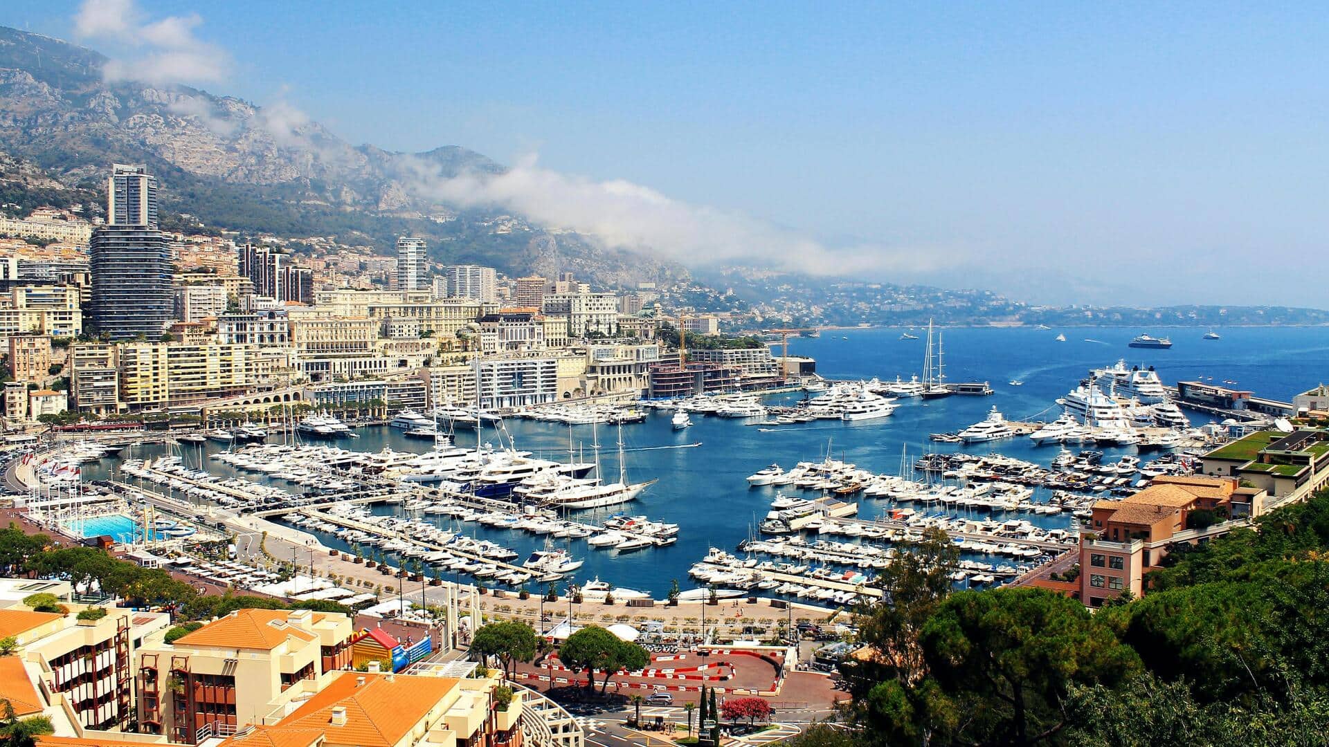 Menjelajahi Jalur Jalan Kaki Tersembunyi di Monako