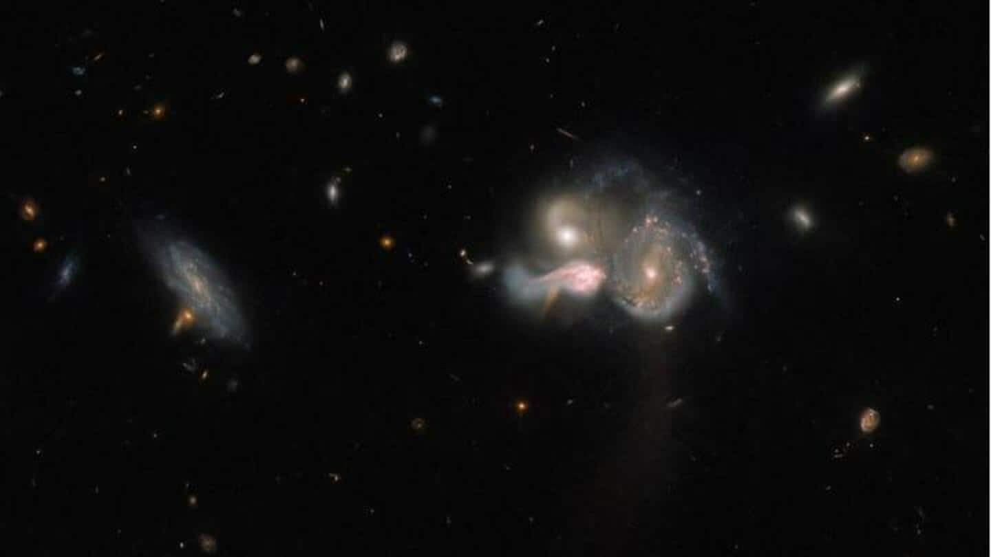 Hubble NASA menemukan tiga galaksi yang akan bertabrakan
