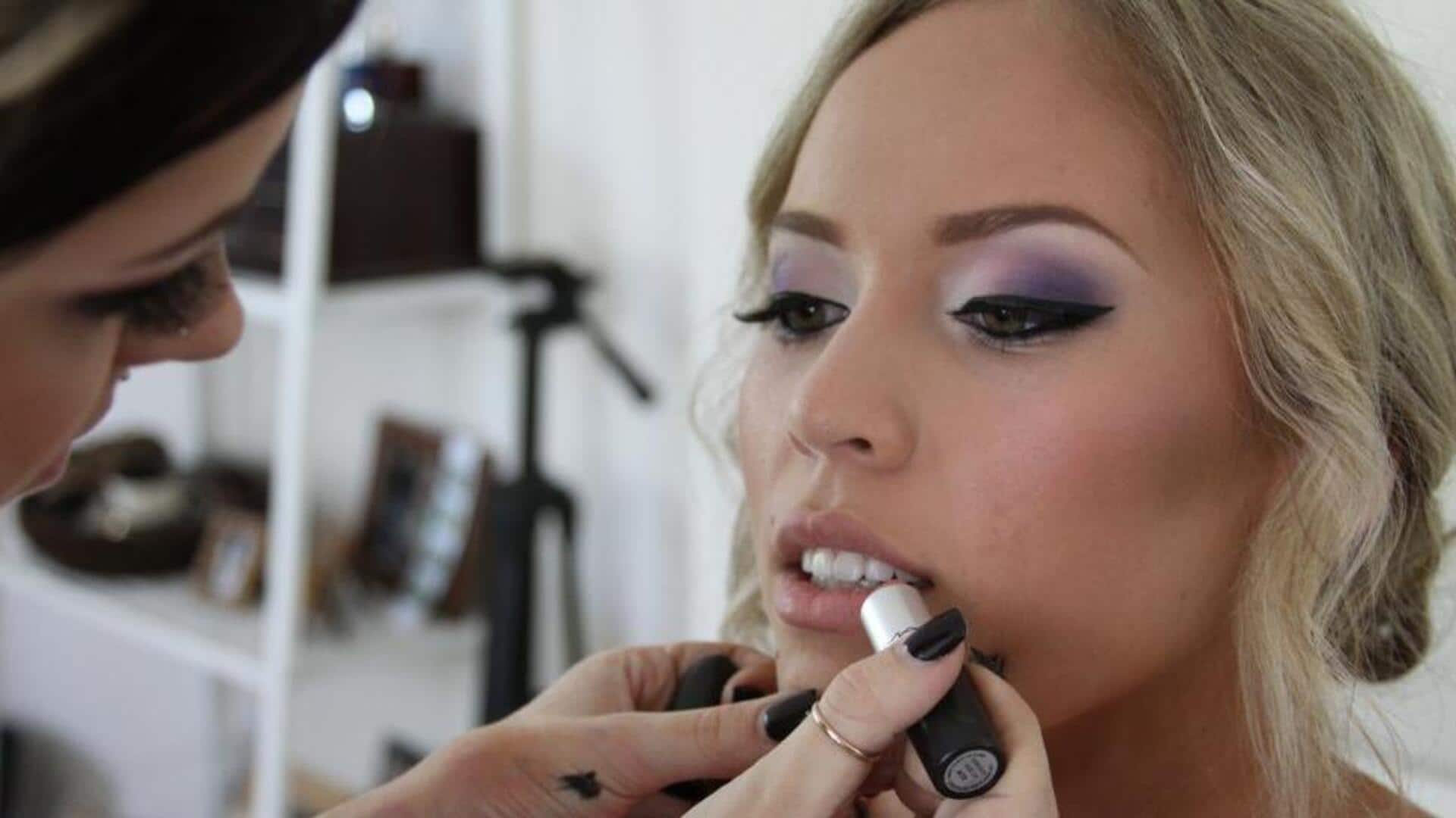 Lima tampilan makeup monokrom untuk musim dingin India