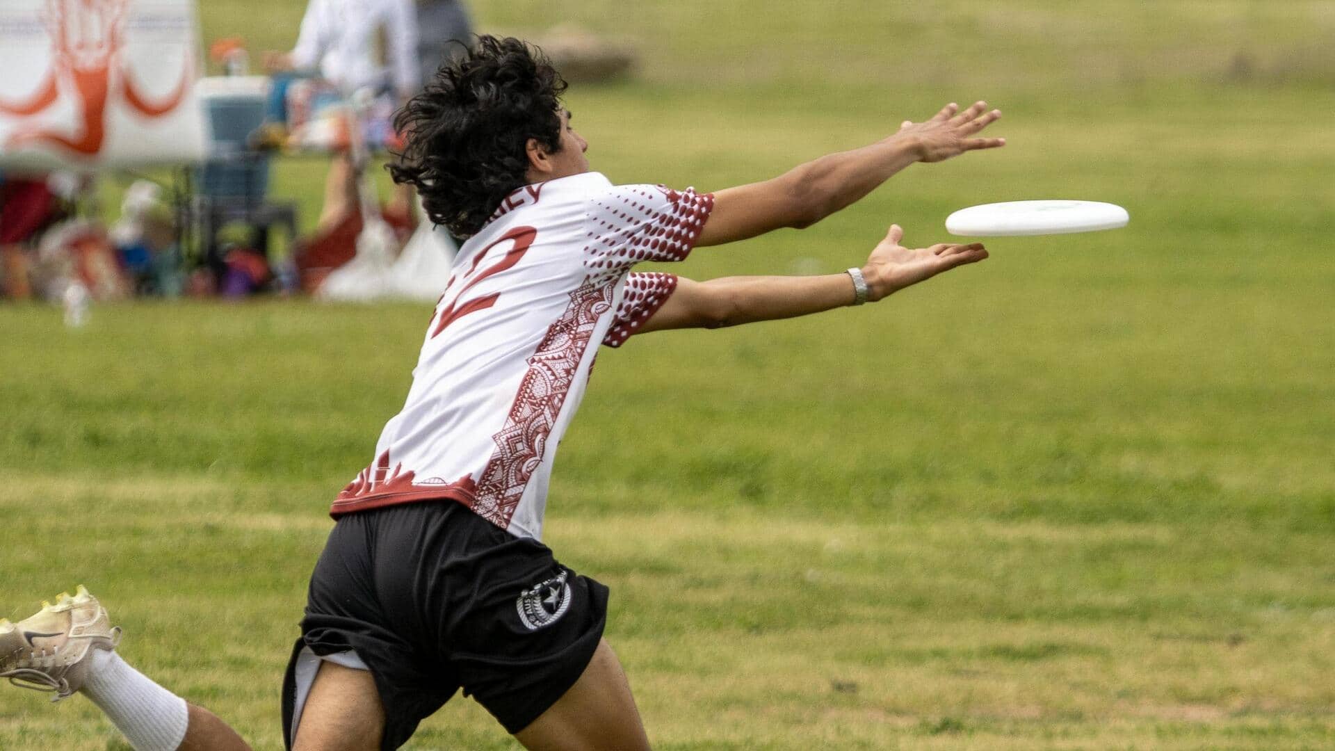 Ilmu di balik penerbangan frisbee