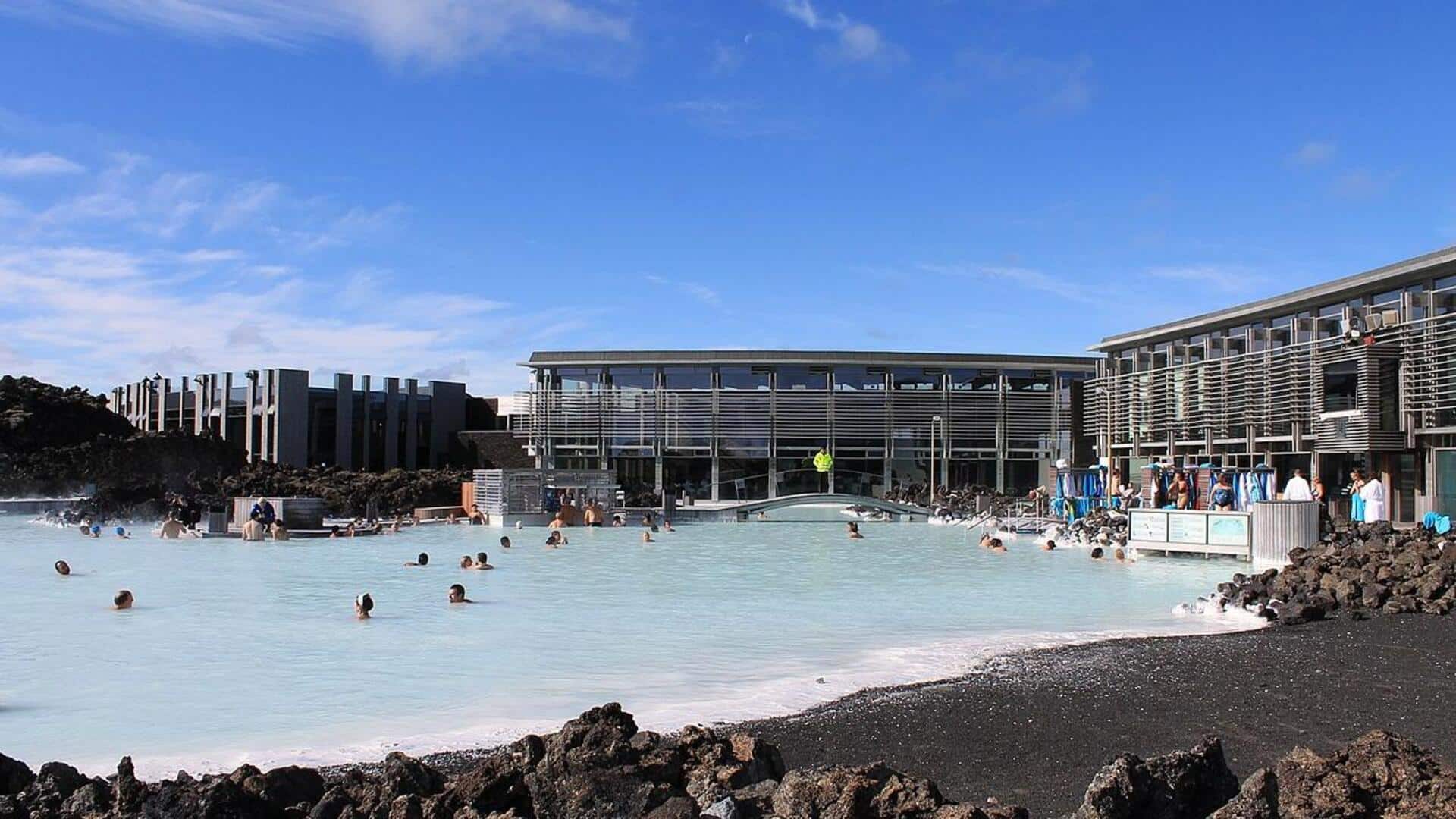 Menyengarkan Diri di Spa Geotermal Islandia