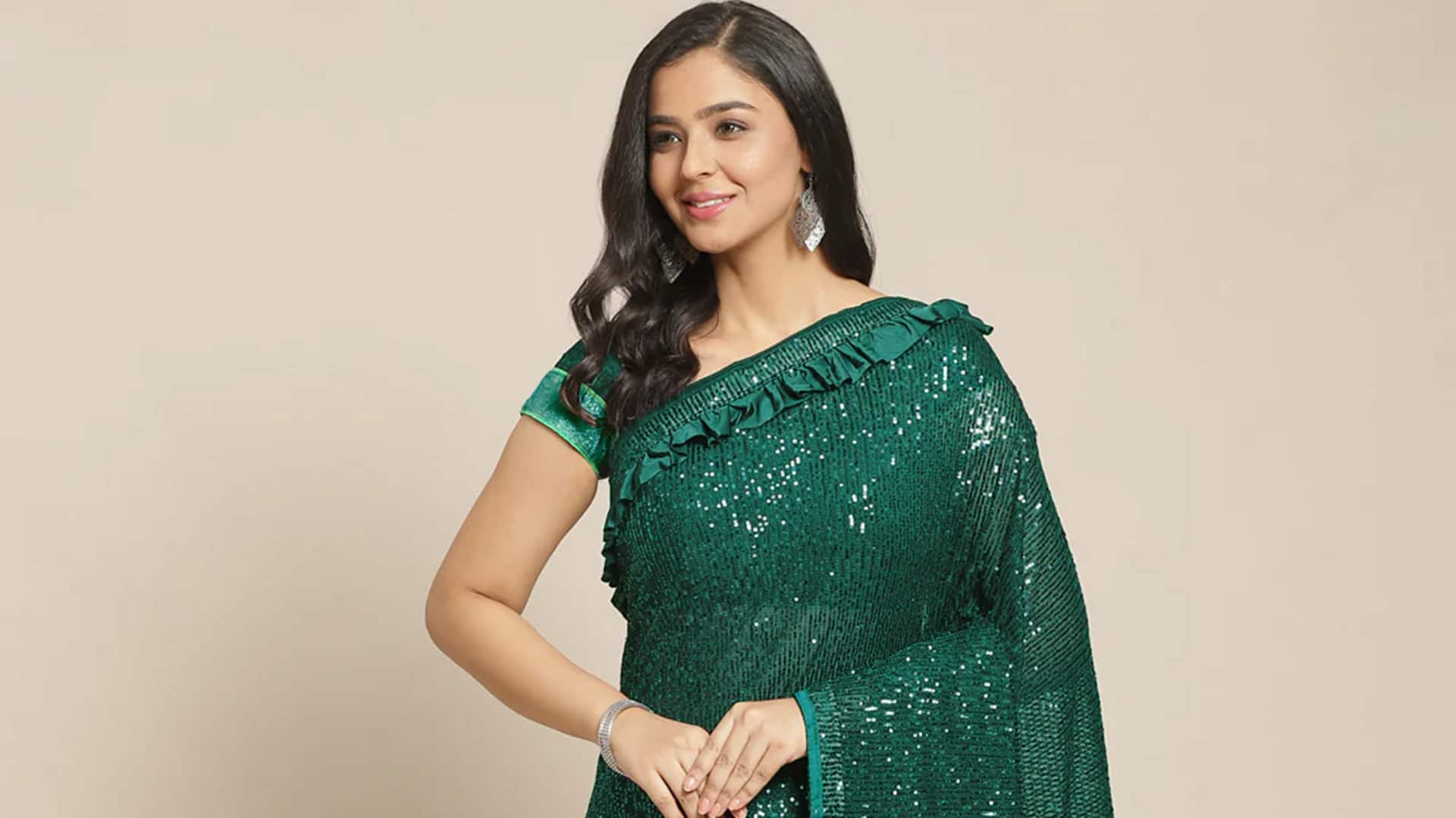 Gaya layering dengan pakaian tradisional India