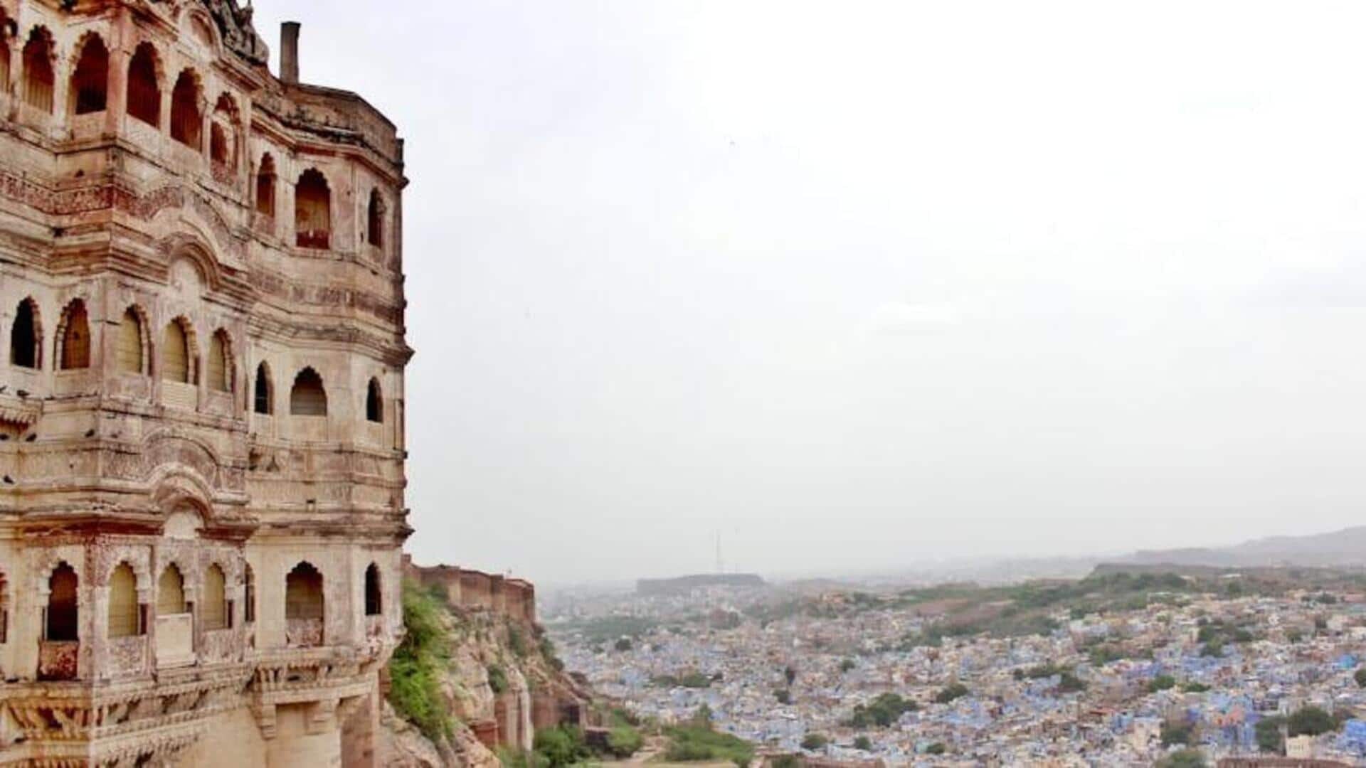 Petualangan kerajaan di Rajasthan, India: Sebuah perjalanan melintasi waktu