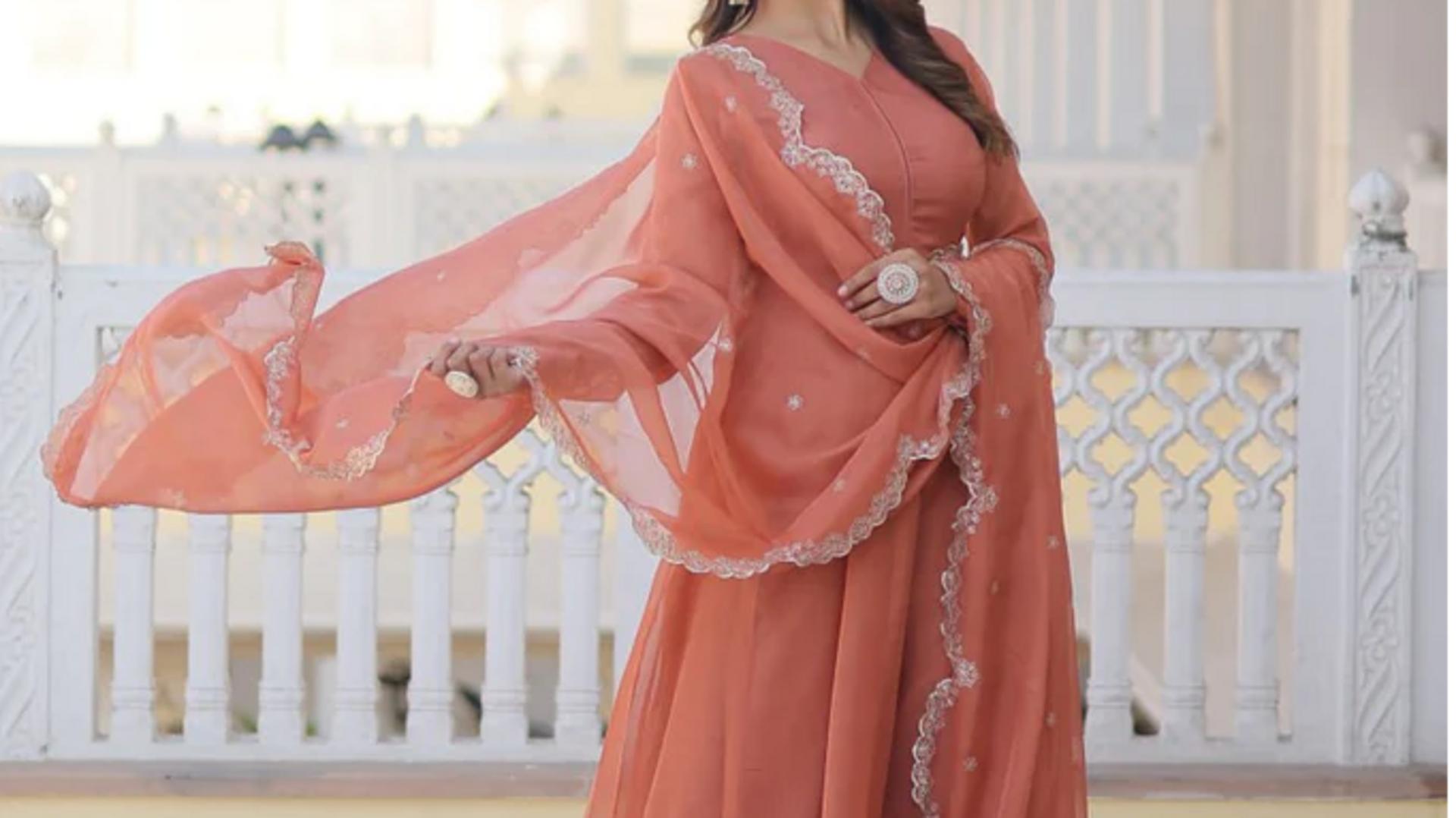 Pilihan kain etis dalam fesyen India kontemporer