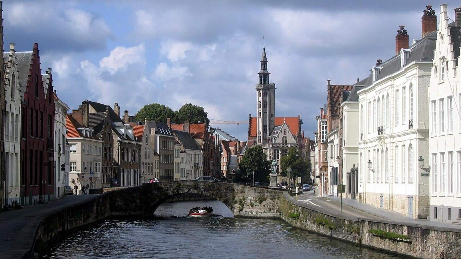 Gang-Gang Tersembunyi yang Menyimpan Sejarah di Brugge, Belgia