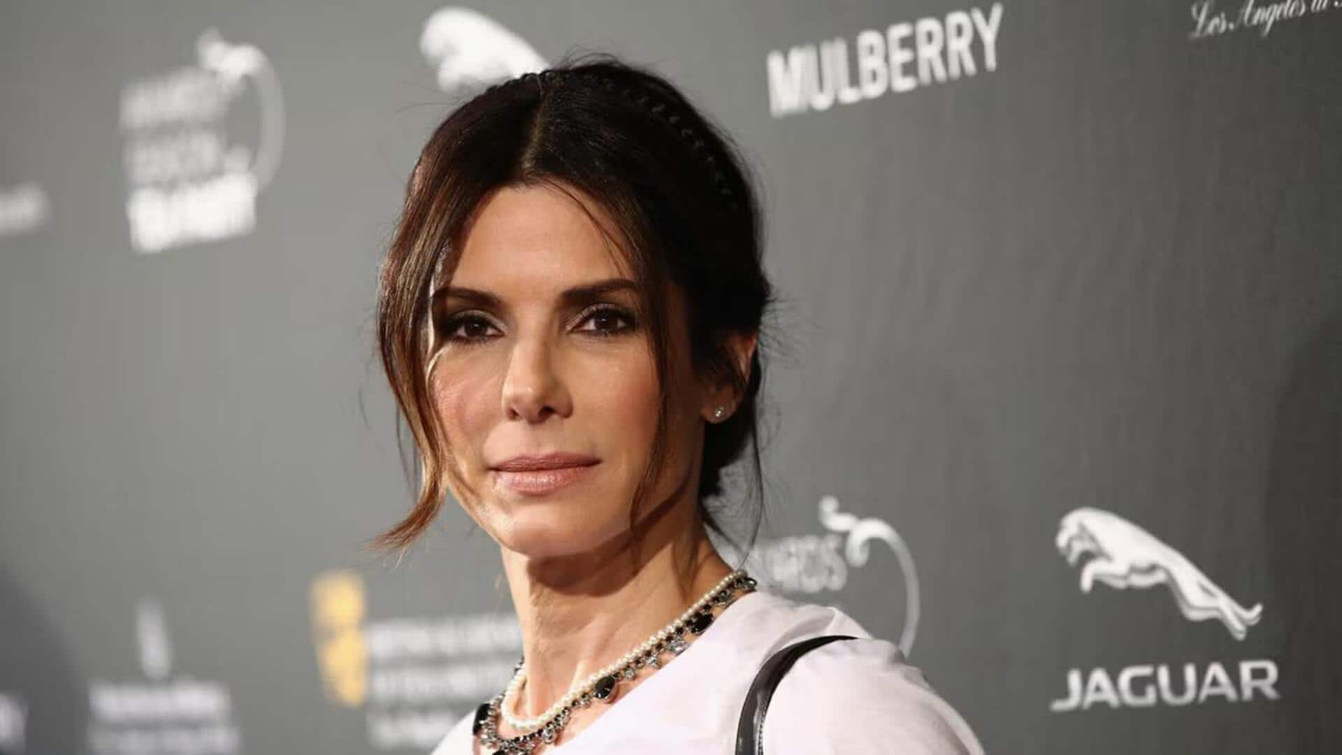 Mengapa Sandra Bullock memilih fesyen minimalis di karpet merah?