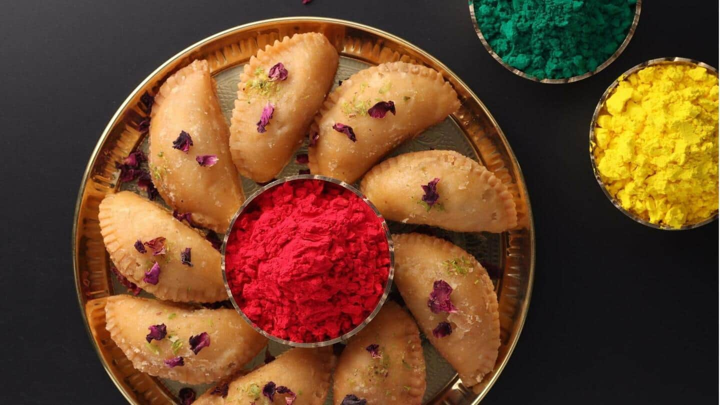 Apa artinya Holi tanpa gujiya? Cobalah resep-resep ini di rumah