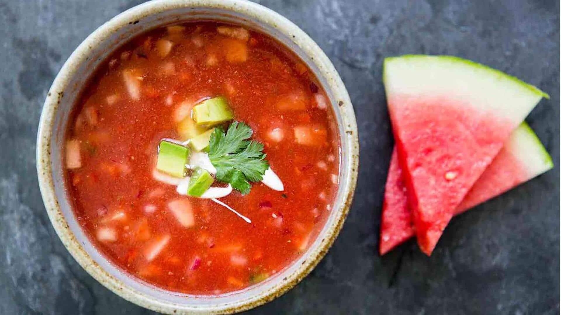 Ganti Mentimun dengan Semangka untuk Menciptakan Hidangan yang Menyegarkan