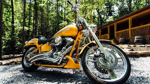 Merek Sepeda Motor Mewah dengan Sejarah Kolektor Unik