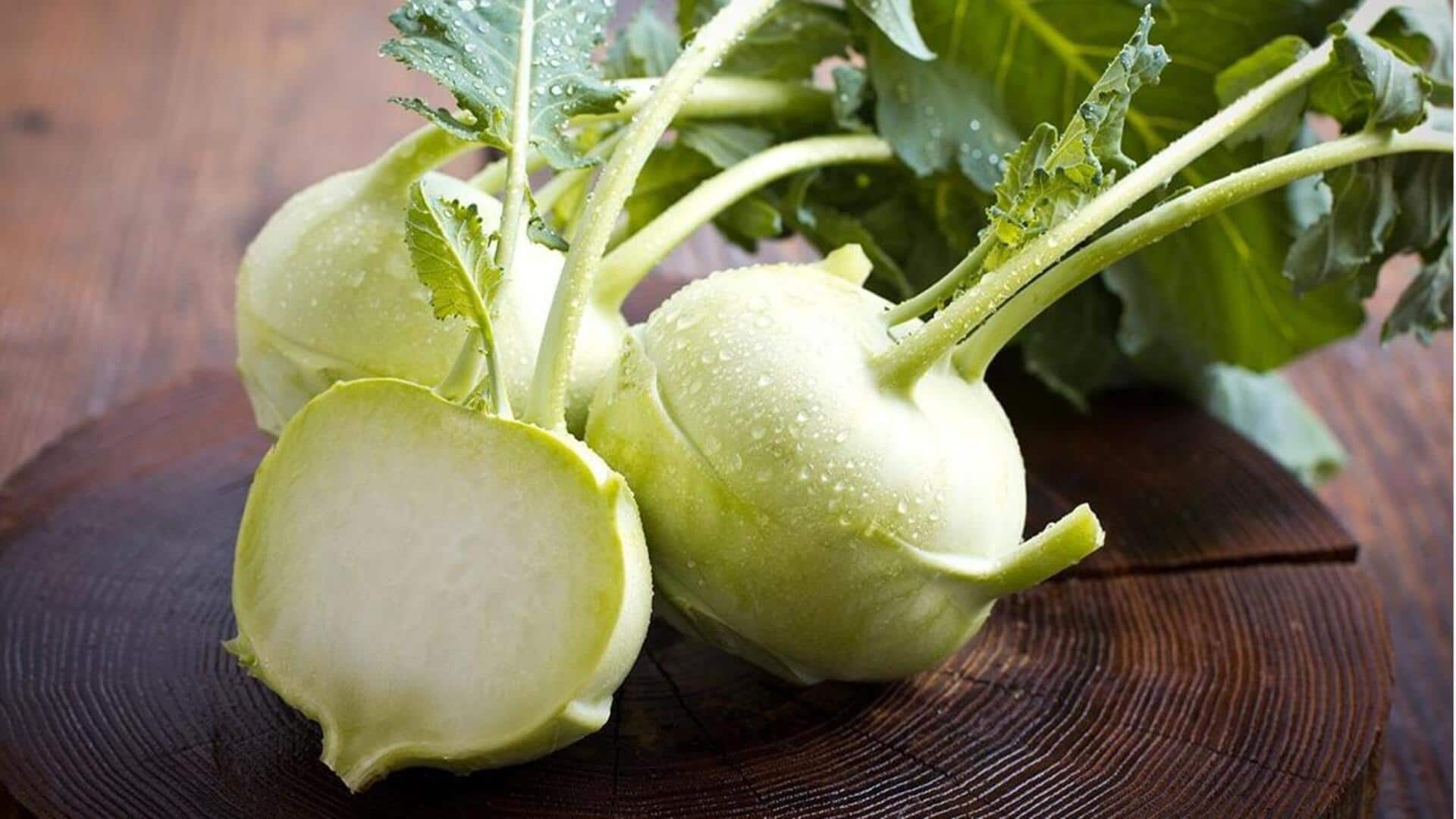 Cobalah Kohlrabi untuk Menghidangakan Salad dan Slaw yang Segar