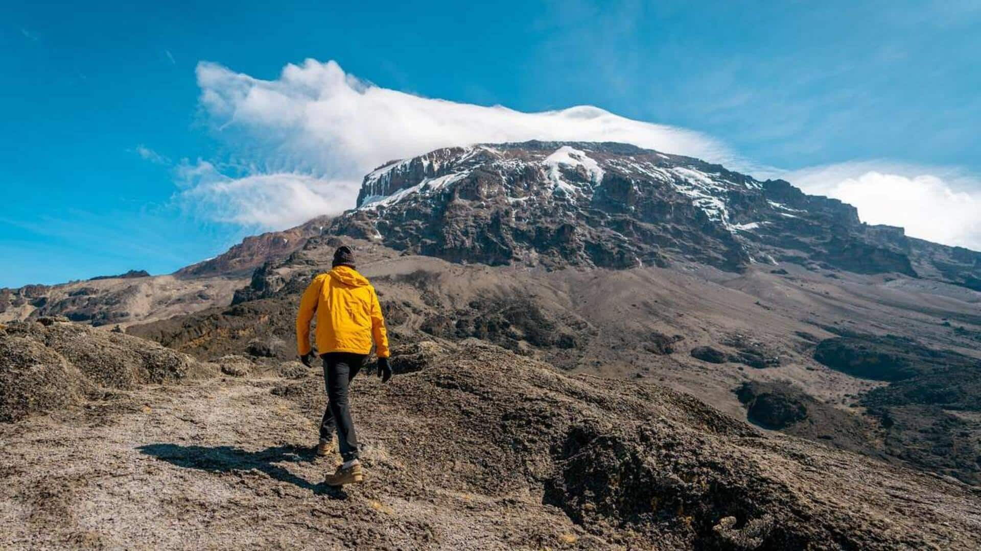 Daftar Barang Yang Wajib Dibawa Saat Mendaki Gunung Kilimanjaro